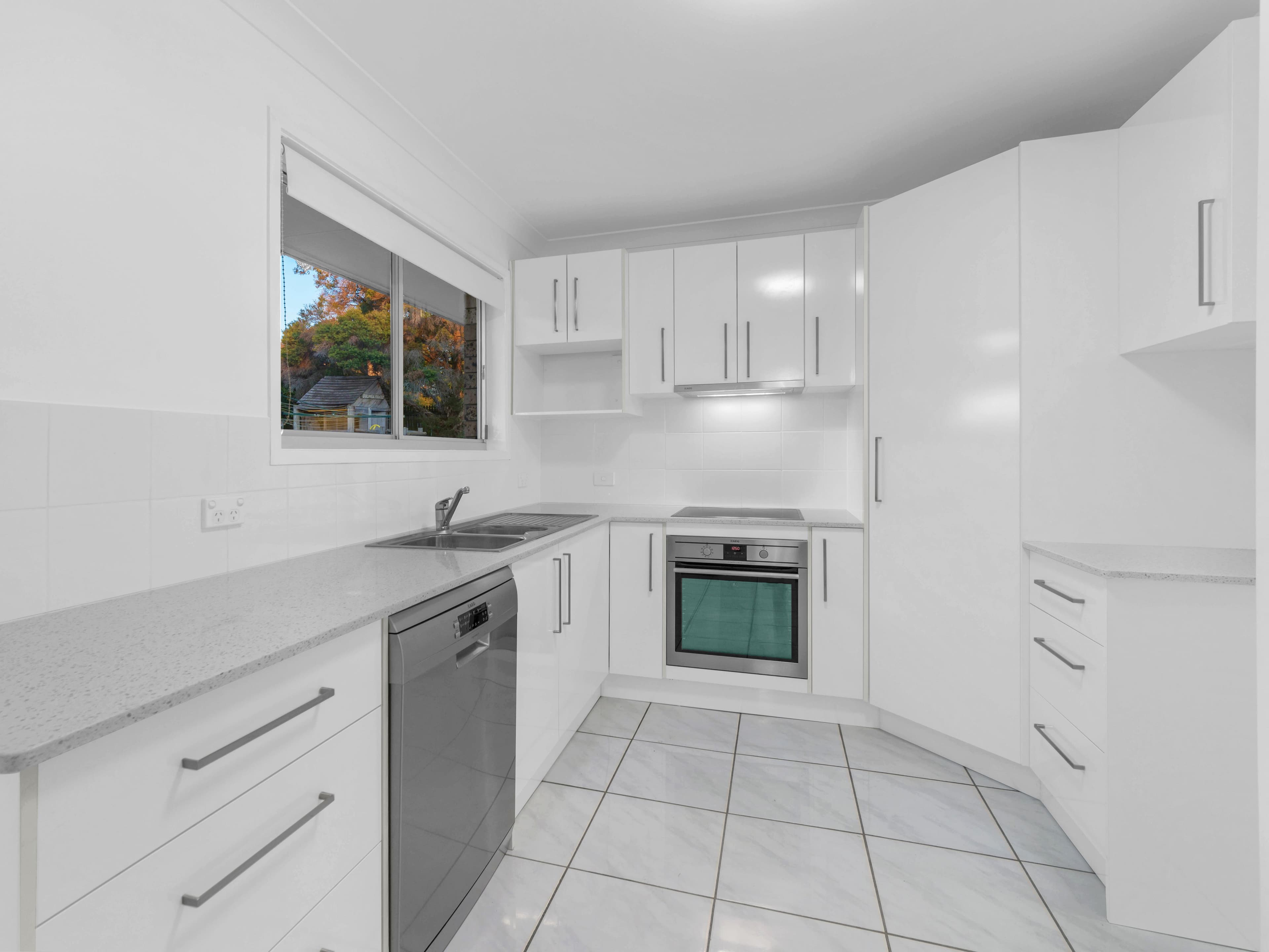 32 Tristan Street, Carindale QLD 4152, Carindale - Thumbnail 6