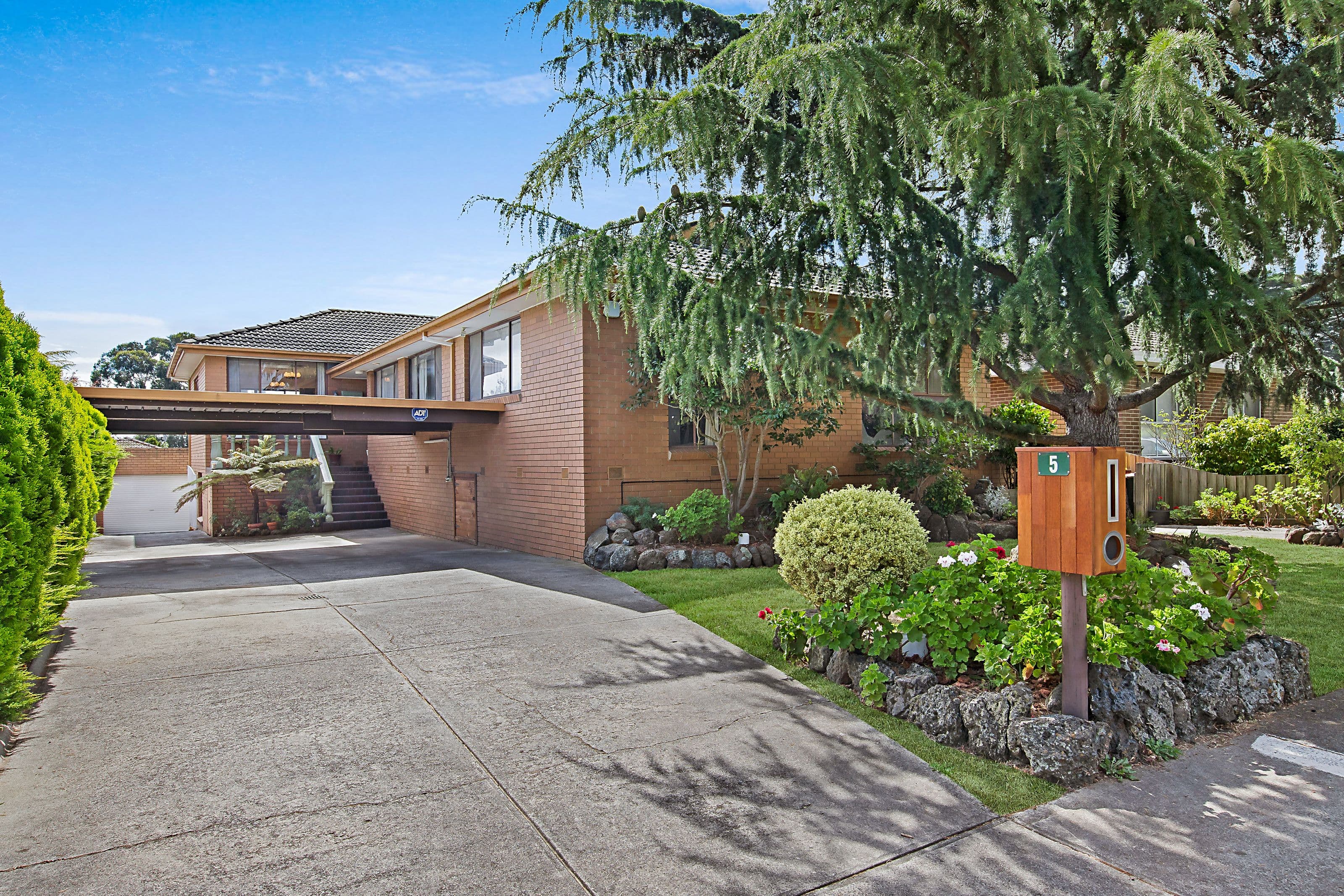 5 Norray Avenue, Mount Waverley VIC 3149, Mount Waverley - Image 1