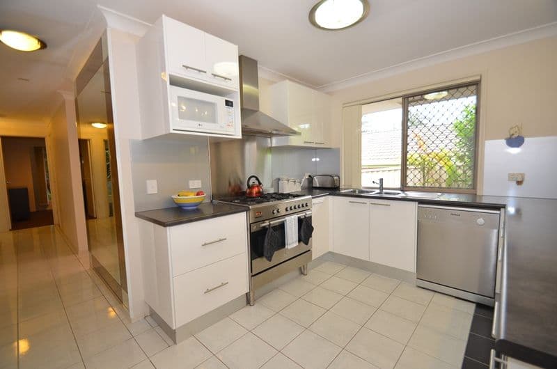 23 Captain Cook Close, ARUNDEL QLD 4214, Arundel - Thumbnail 5