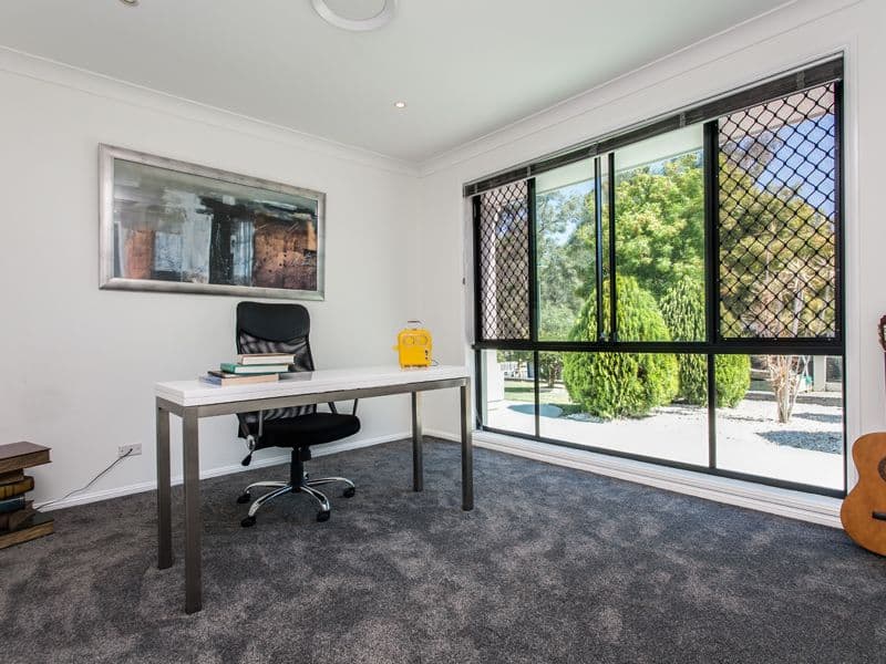 4 Peppermint Lane, FOREST LAKE QLD 4078, Forest Lake - Thumbnail 4