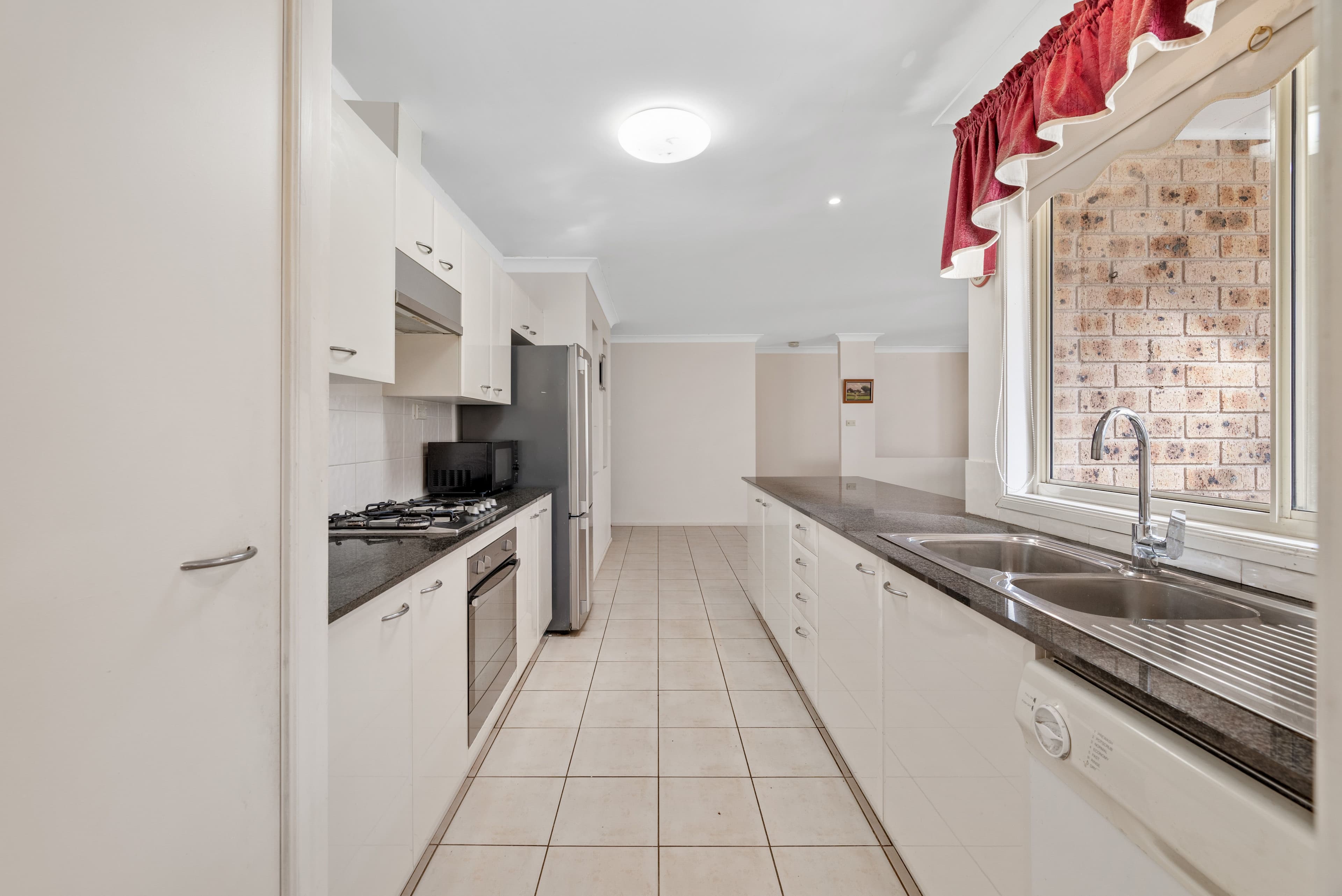 41 Royal George Drive, Harrington Park NSW 2567, Harrington Park - Thumbnail 5