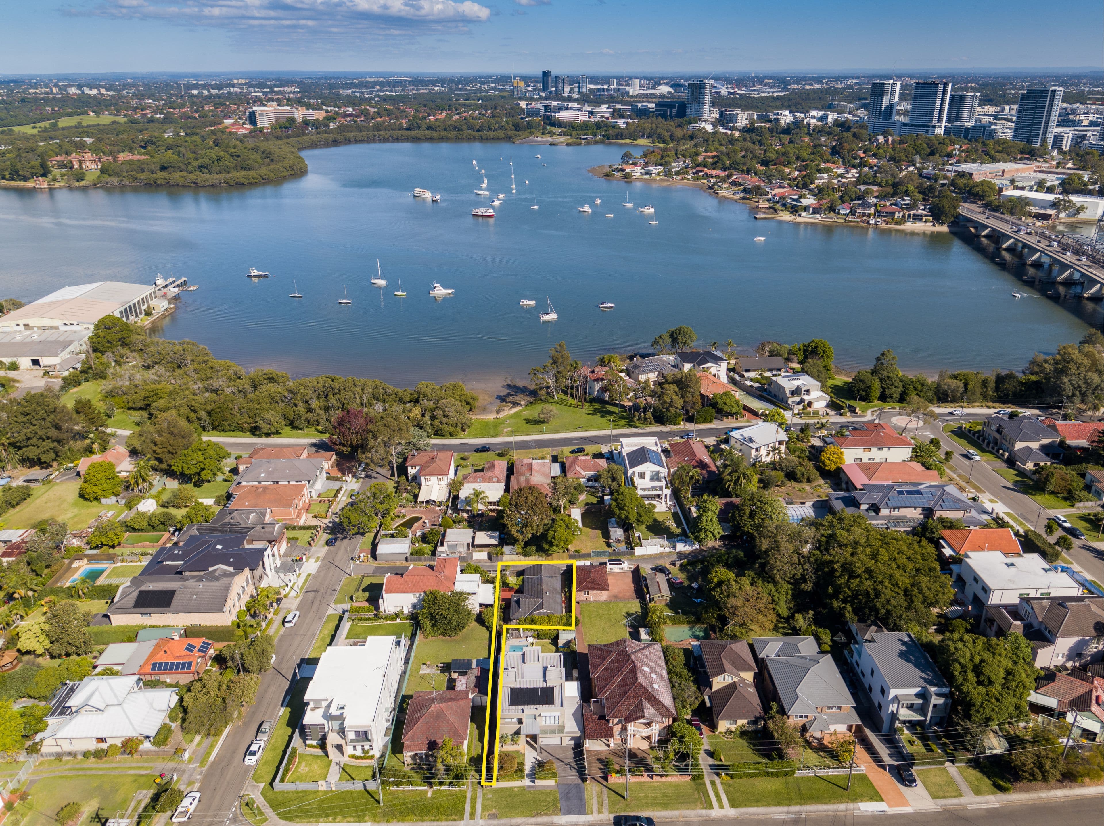 6 Wade Street, Putney - Image 1
