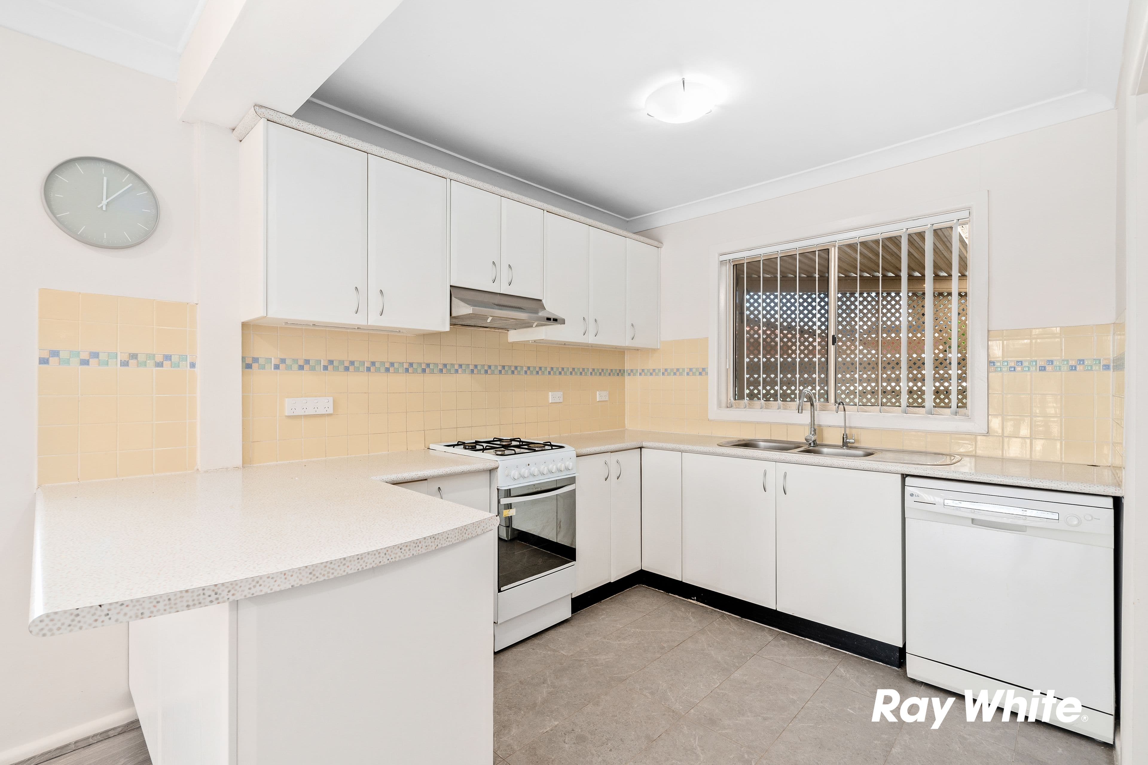 15 Tapiola Avenue, Hebersham NSW 2770, Hebersham - Thumbnail 4