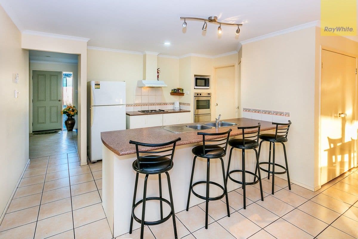 14 Muscat Court, Heritage Park QLD 4118, Heritage Park - Thumbnail 3