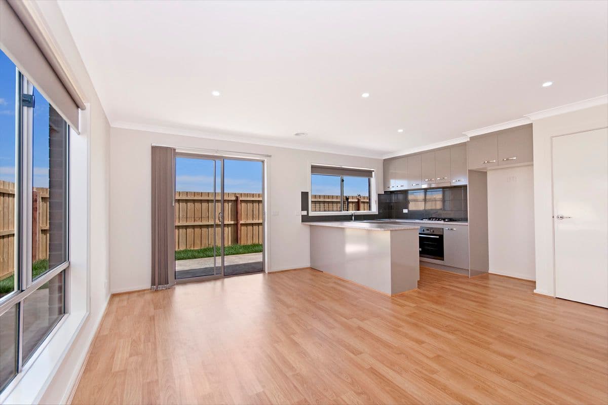 2 MacKillop Street, WARRNAMBOOL VIC 3280, Warrnambool - Thumbnail 2
