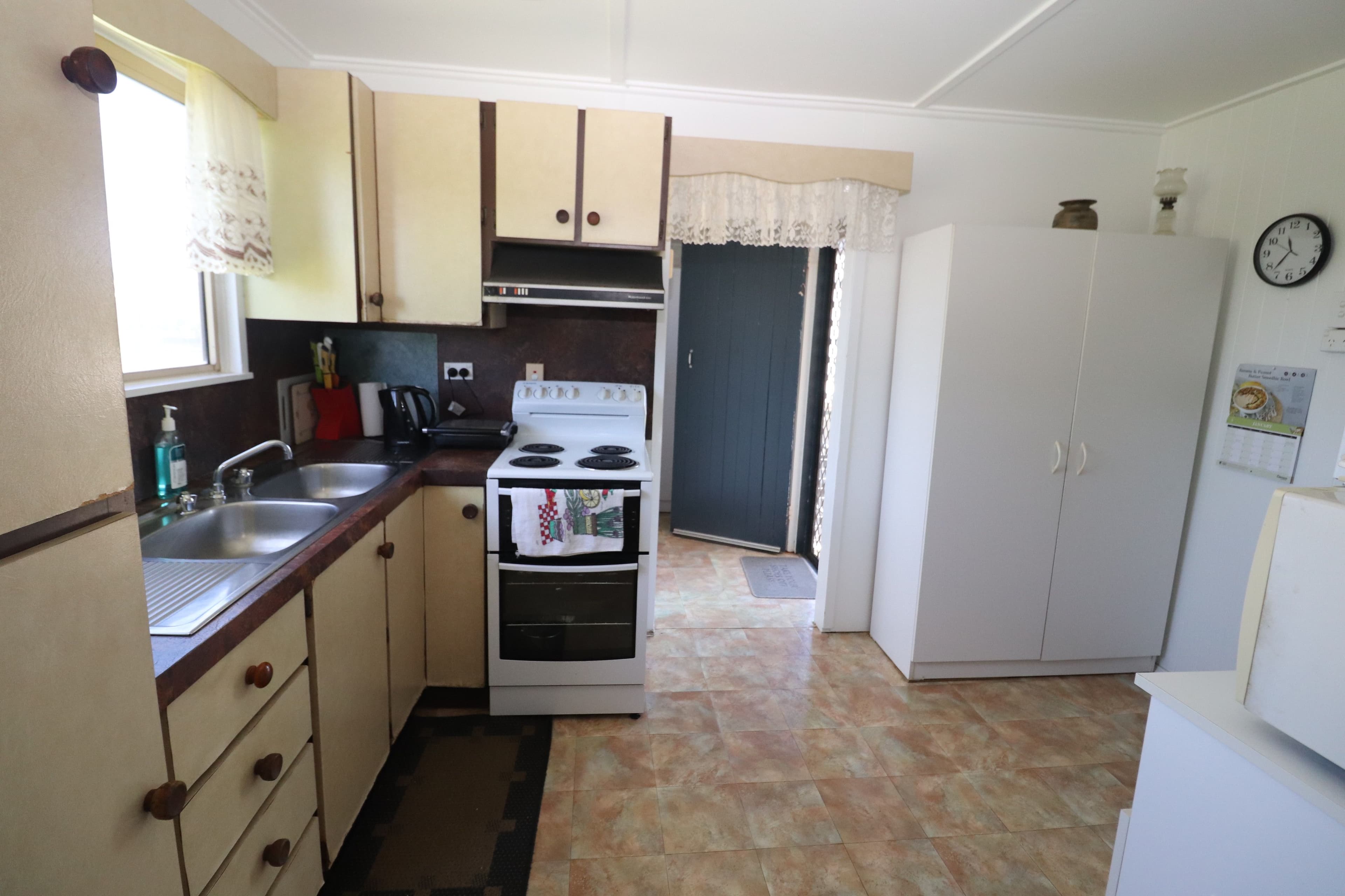 15 Griffith Street, Ingham QLD 4850, Ingham - Thumbnail 2