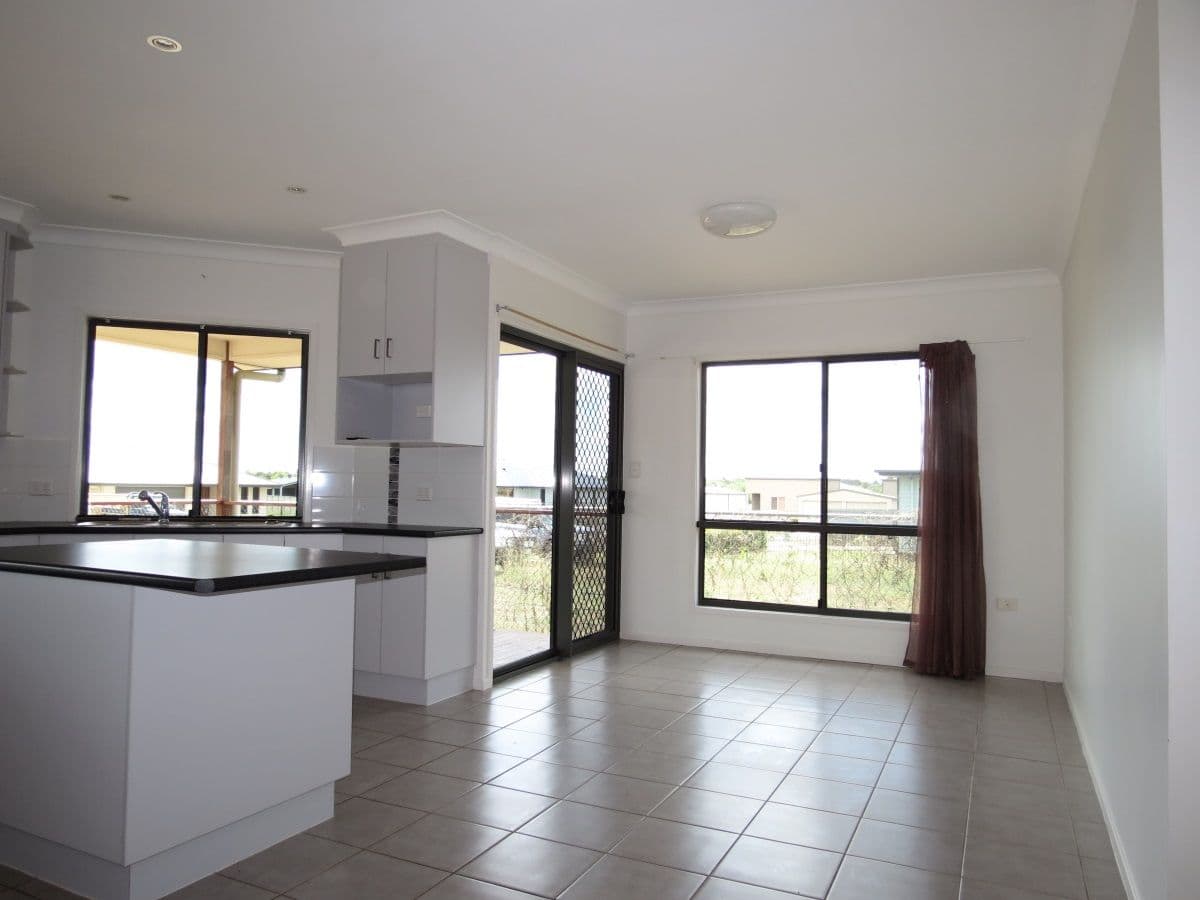 14 Newell Court, CAPELLA QLD 4723, Capella - Thumbnail 4