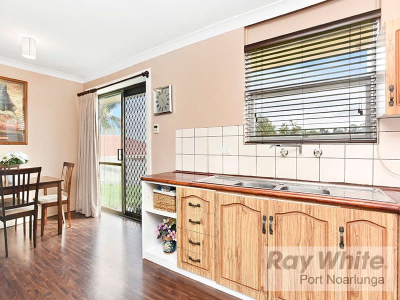 11 Denby Close, Christie Downs SA 5164, Christie Downs - Thumbnail 3