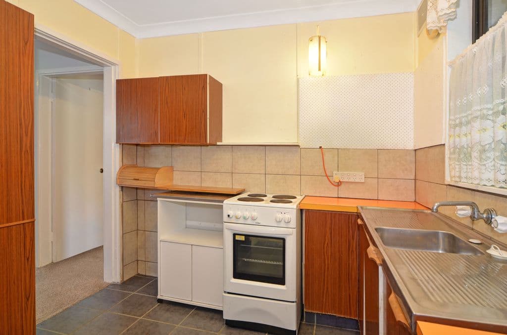 4 Beaton Street, Lake Illawarra - Thumbnail 4