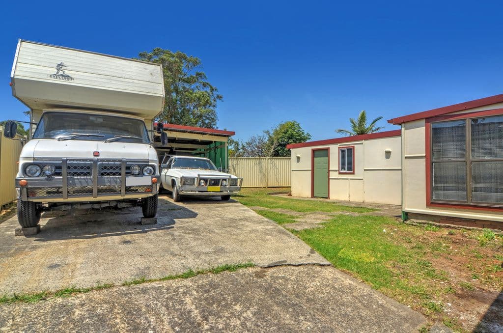 4 Beaton Street, Lake Illawarra - Thumbnail 8