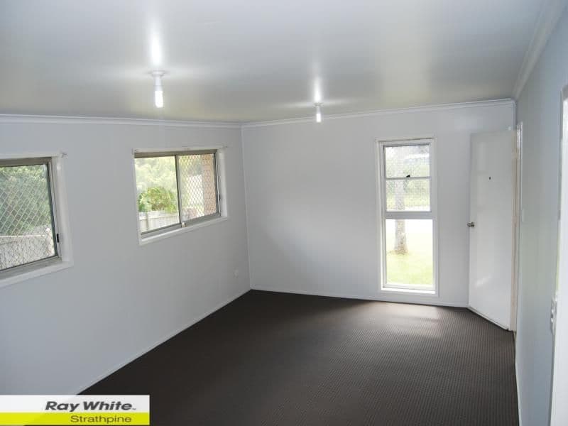 12 Loane Crescent, LAWNTON QLD 4501, Lawnton - Thumbnail 2