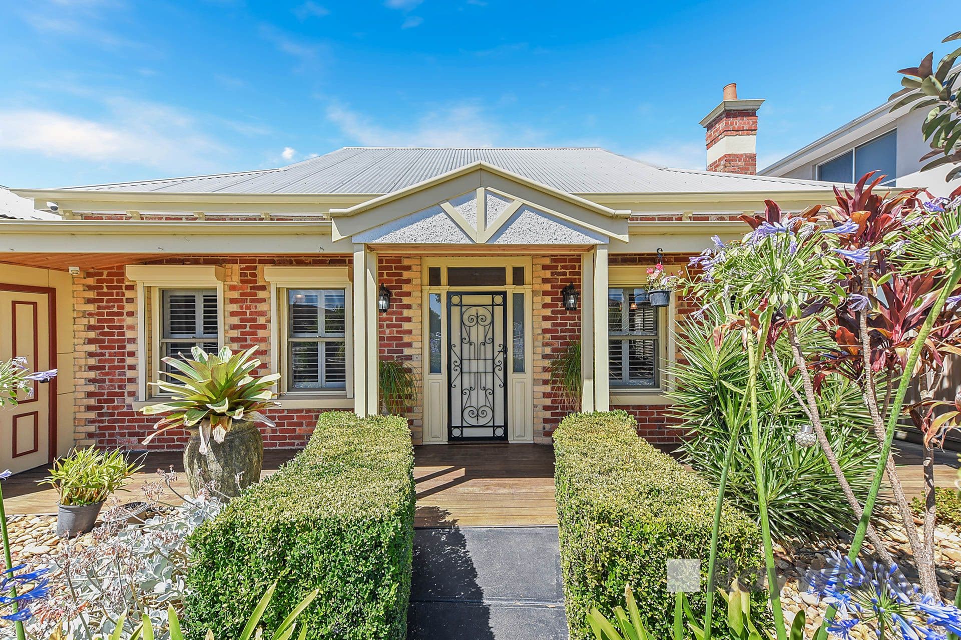 18 Reema Boulevard, Endeavour Hills VIC 3802, Endeavour Hills - Thumbnail 2