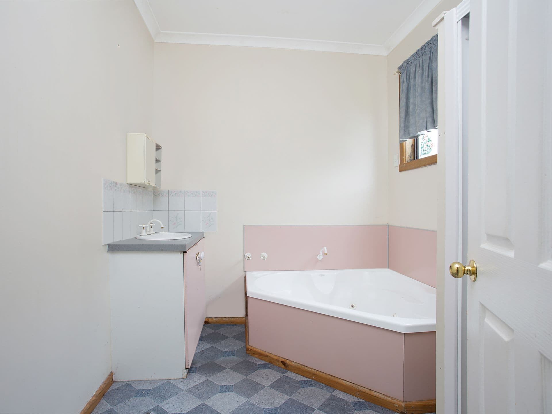 28 Glenormiston Road, Noorat VIC 3265, Noorat - Thumbnail 8