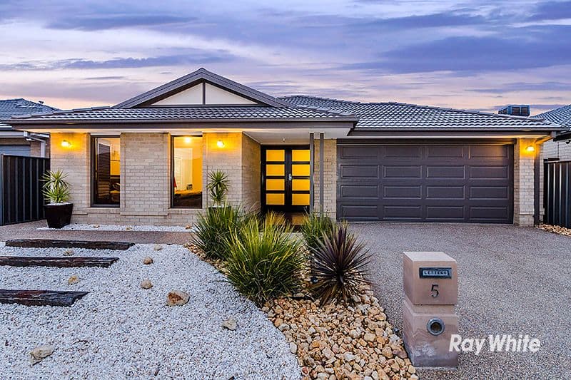 5 Pandora Drive, Cranbourne West VIC 3977, Cranbourne West - Thumbnail 2