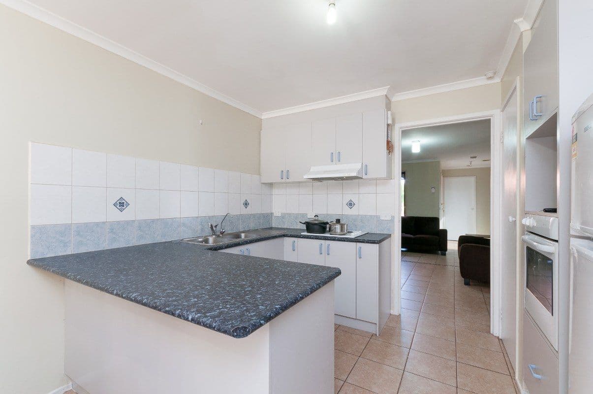 29 Wisla Circuit, ROXBURGH PARK VIC 3064, Roxburgh Park - Thumbnail 2