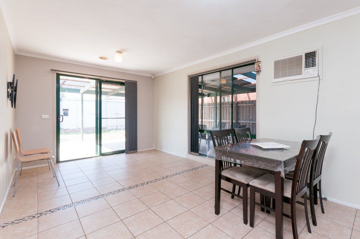 29 Wisla Circuit, ROXBURGH PARK VIC 3064, Roxburgh Park - Thumbnail 4
