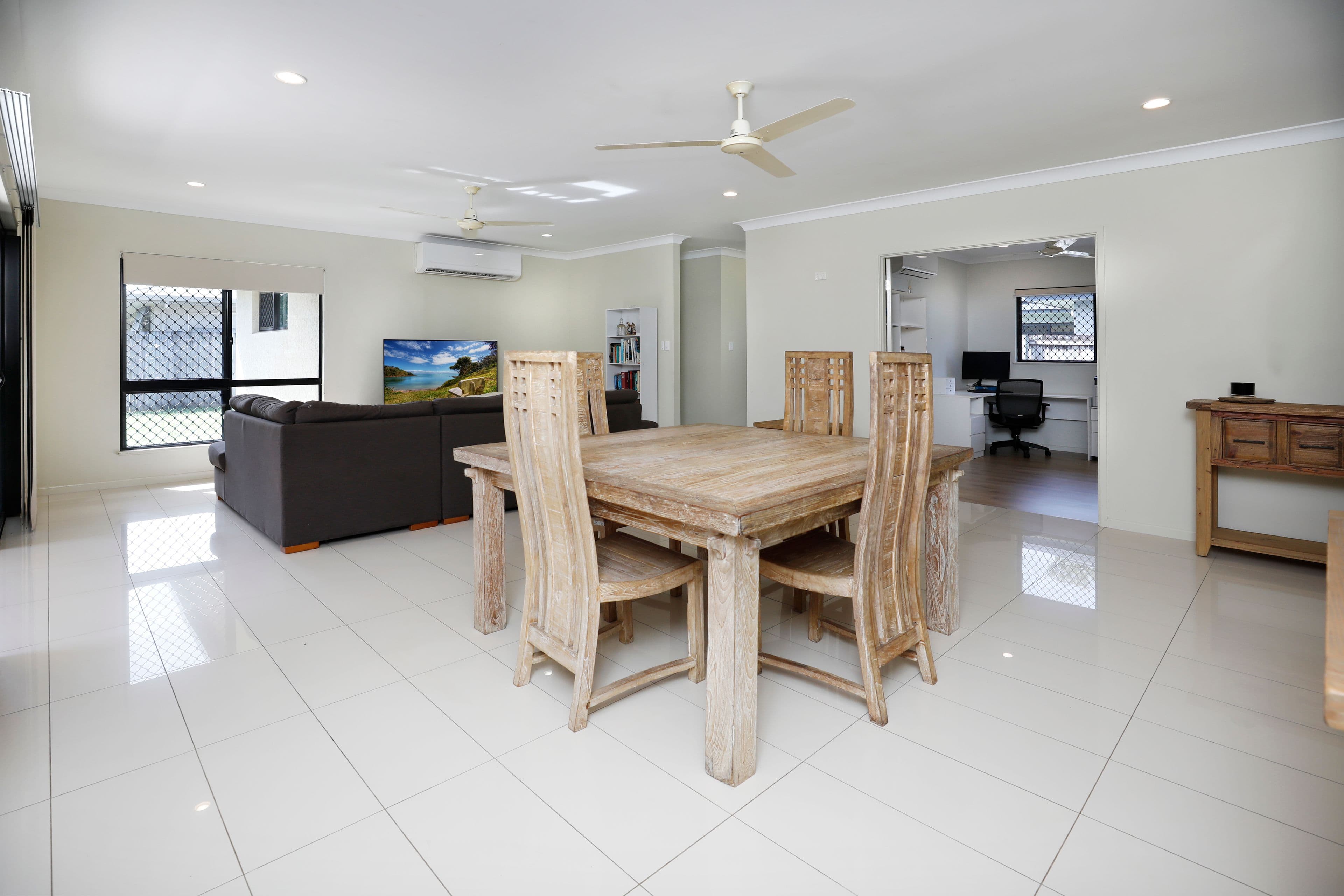 4 Coastline Parade, Trinity Beach QLD 4879, Trinity Beach - Thumbnail 5