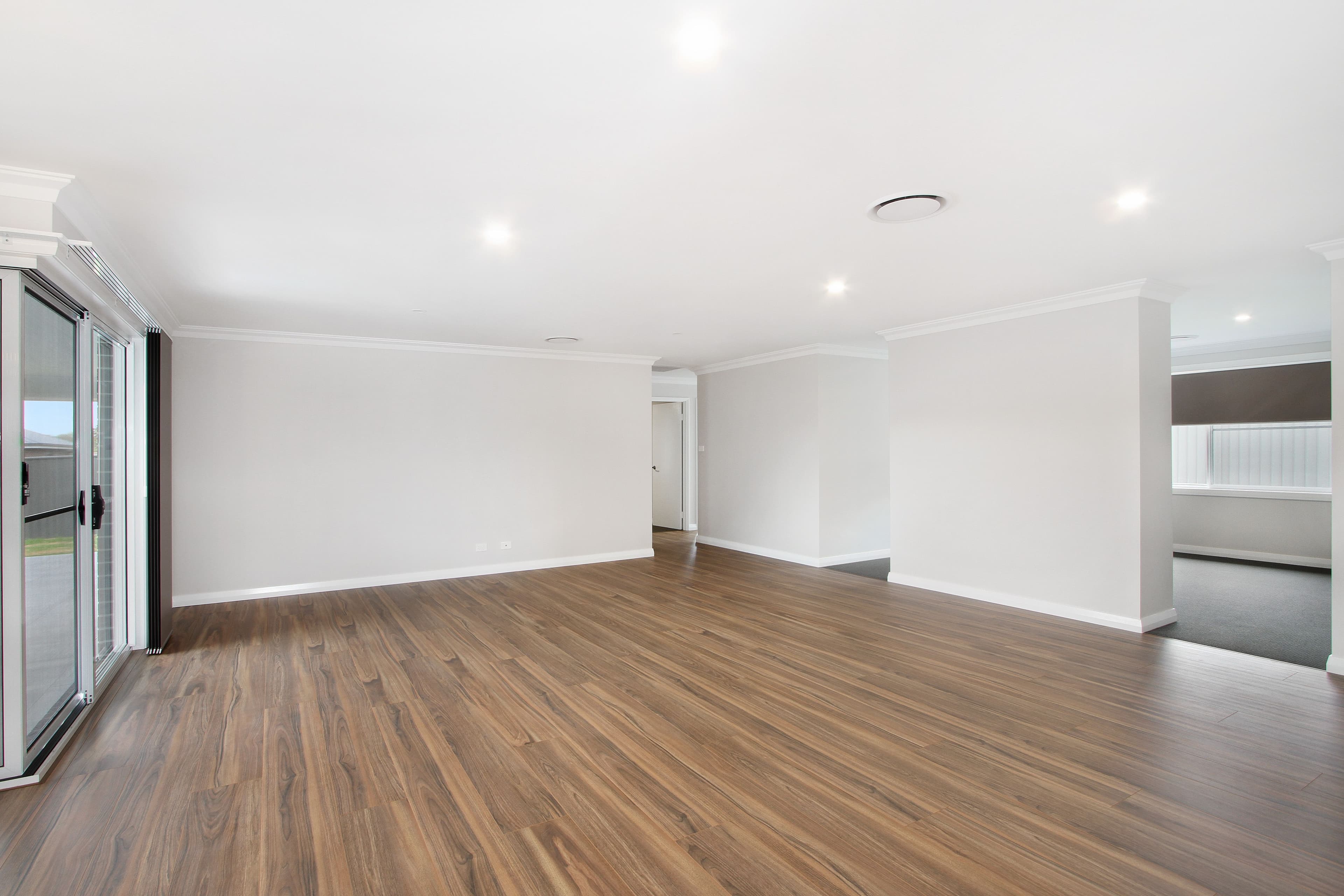 8 Kingham Street, Tamworth NSW 2340, Tamworth - Thumbnail 2