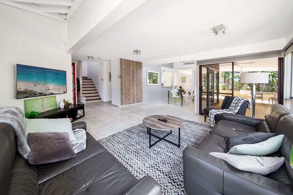 13 Kula Place, Bangor - Thumbnail 2