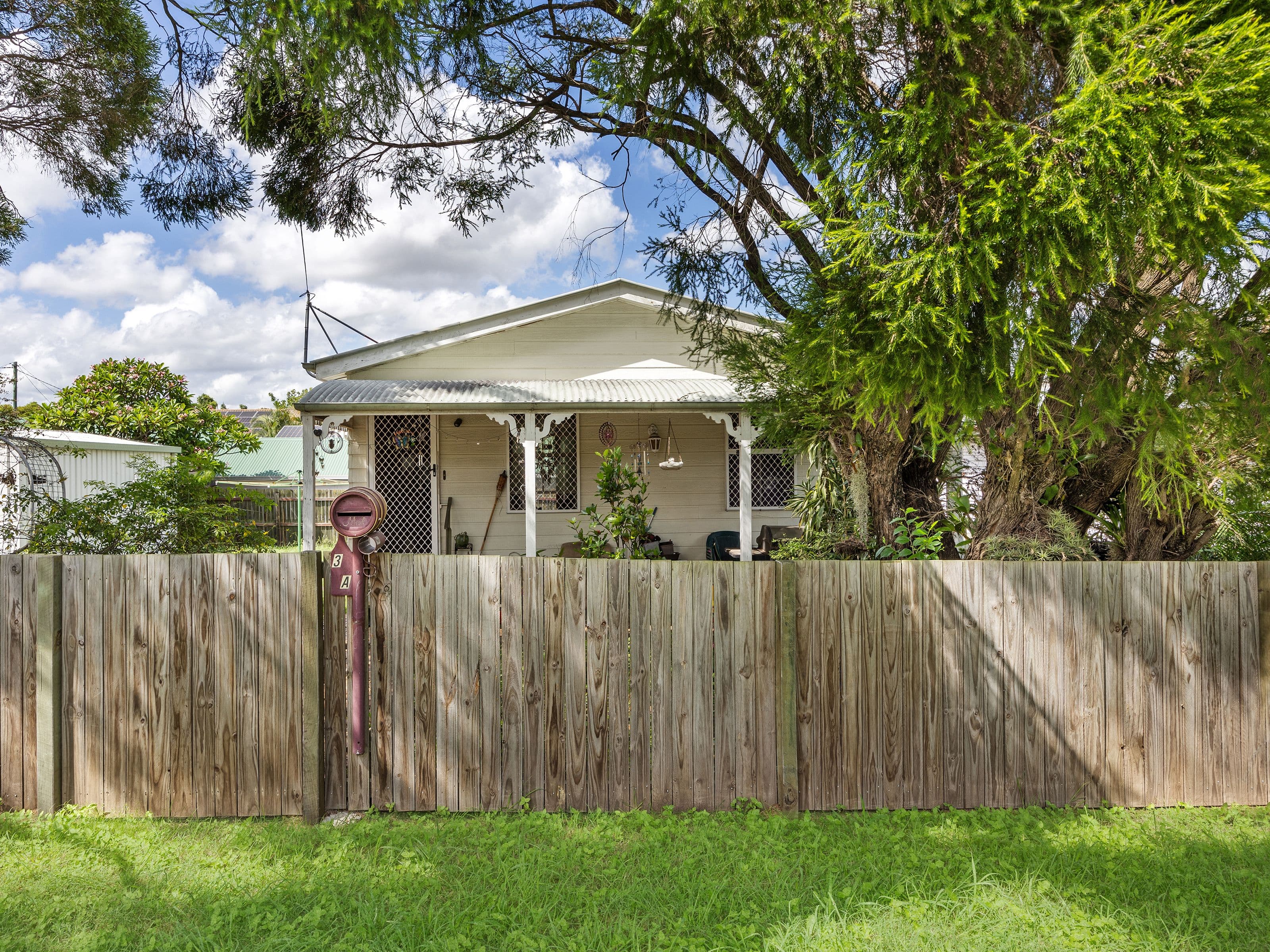 17 Doyle Street, Silkstone QLD 4304, Silkstone - Image 1