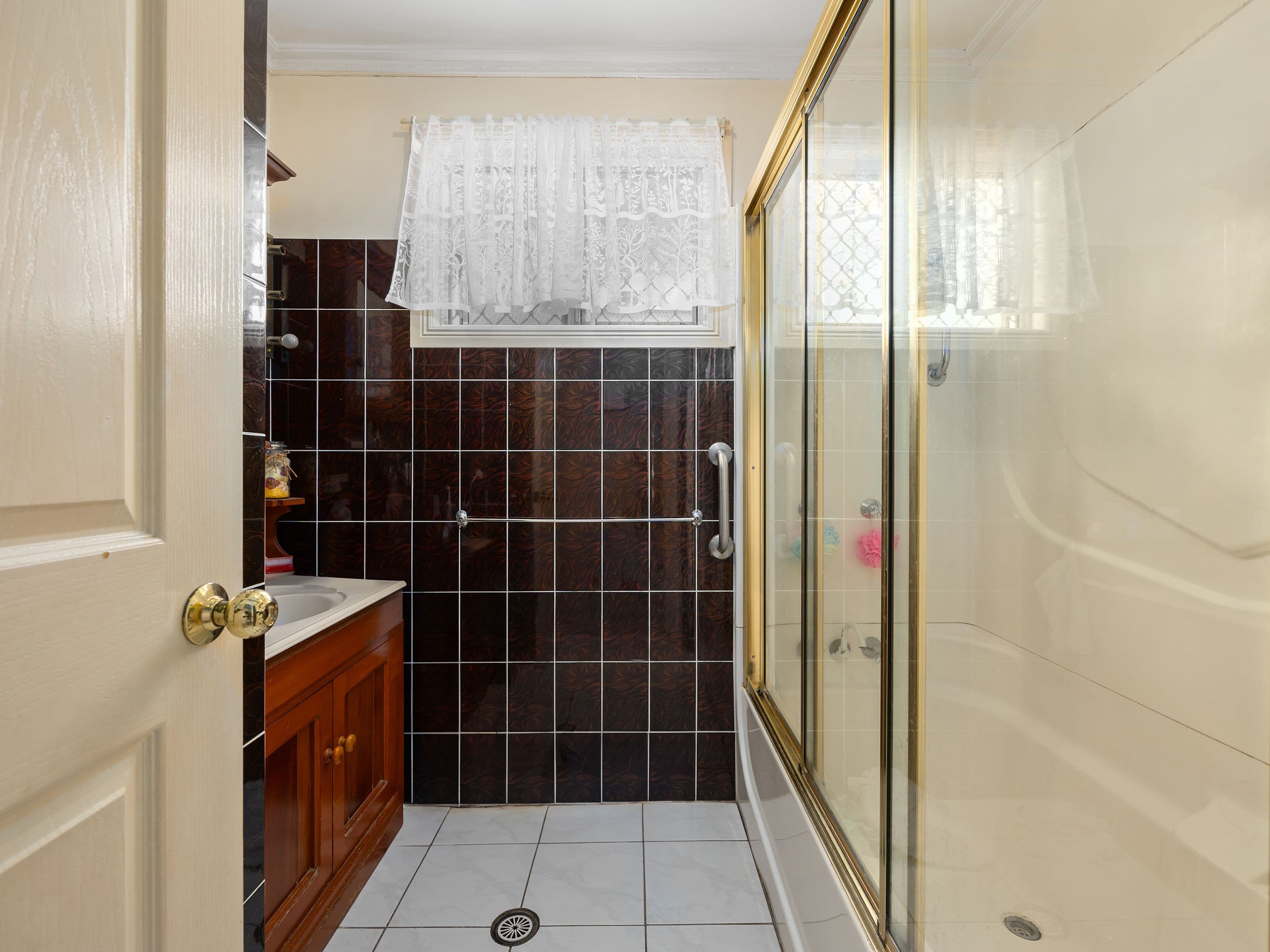 17 Doyle Street, Silkstone QLD 4304, Silkstone - Thumbnail 5
