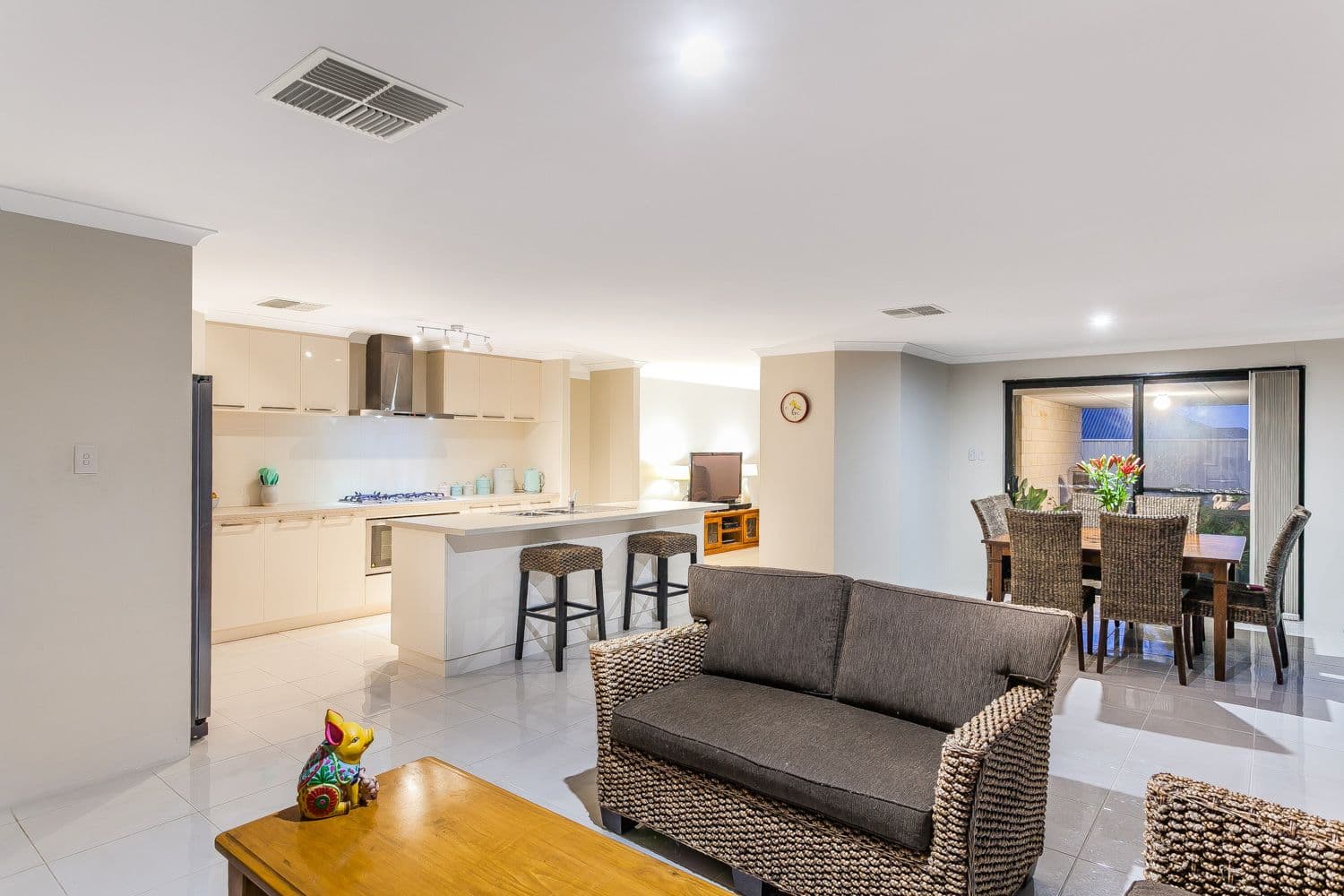 33 Bristlebird Approach, Baldivis WA 6171, Baldivis - Thumbnail 2