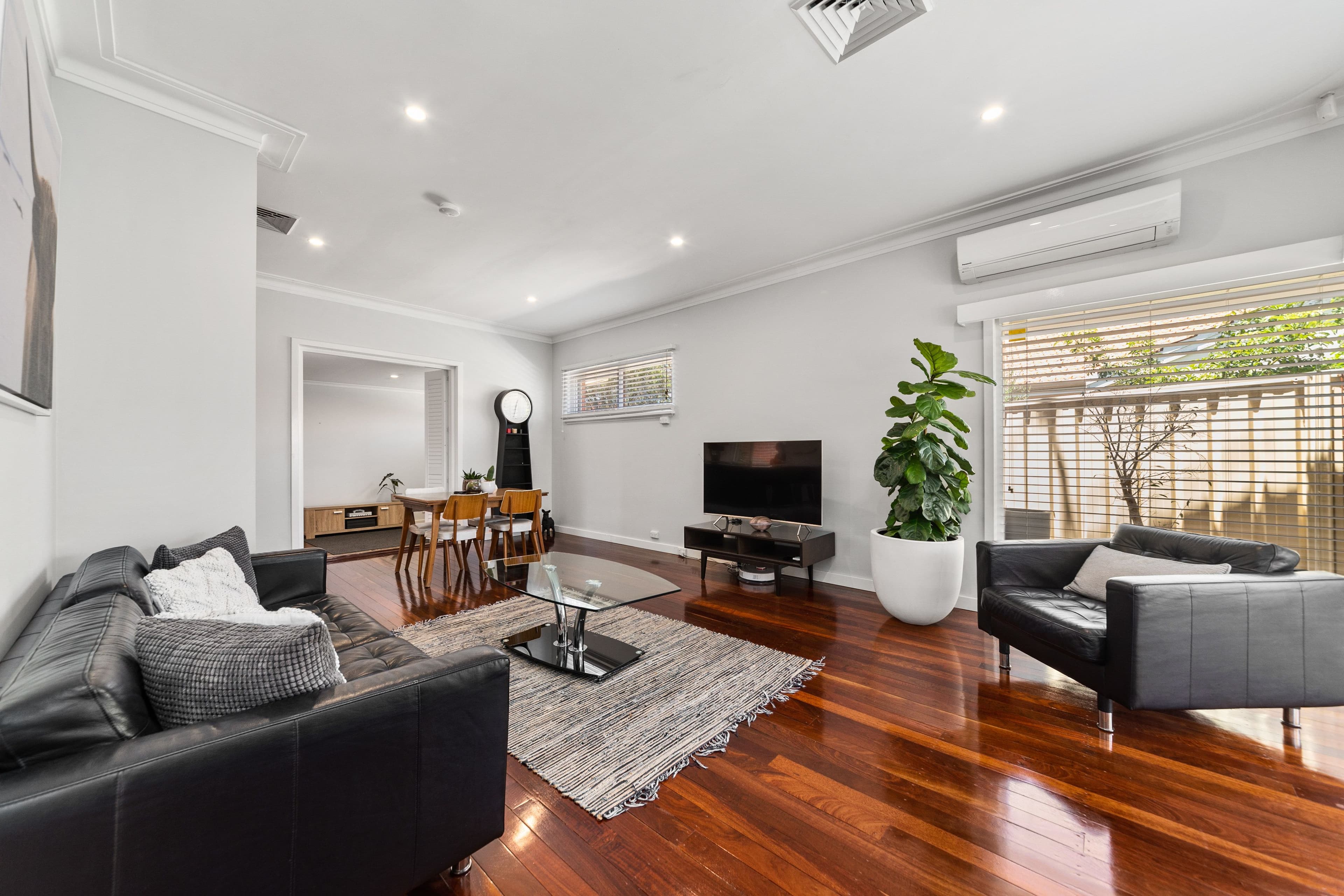 16 Davilak Crescent, Manning WA 6152, Manning - Thumbnail 2