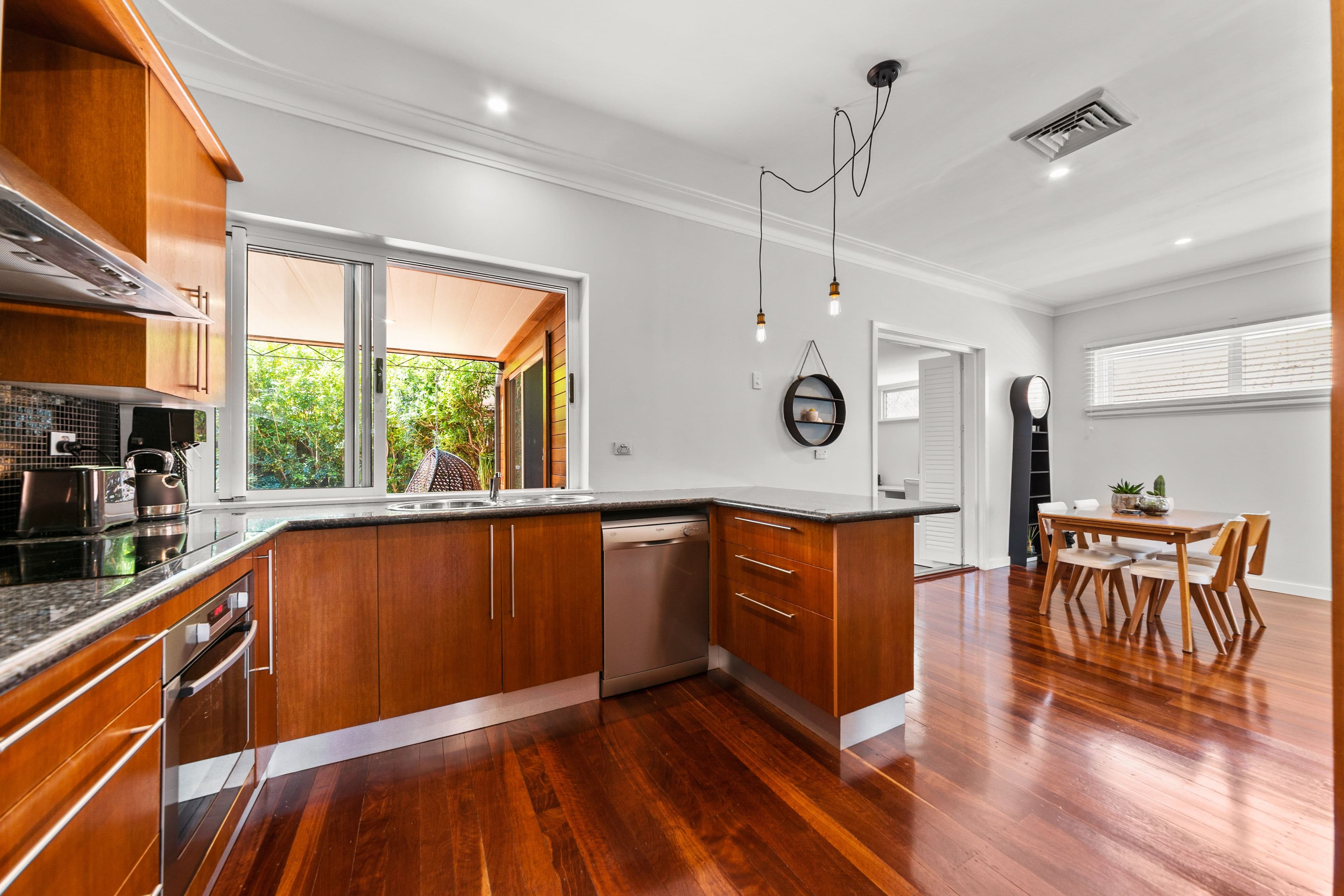 16 Davilak Crescent, Manning WA 6152, Manning - Thumbnail 5