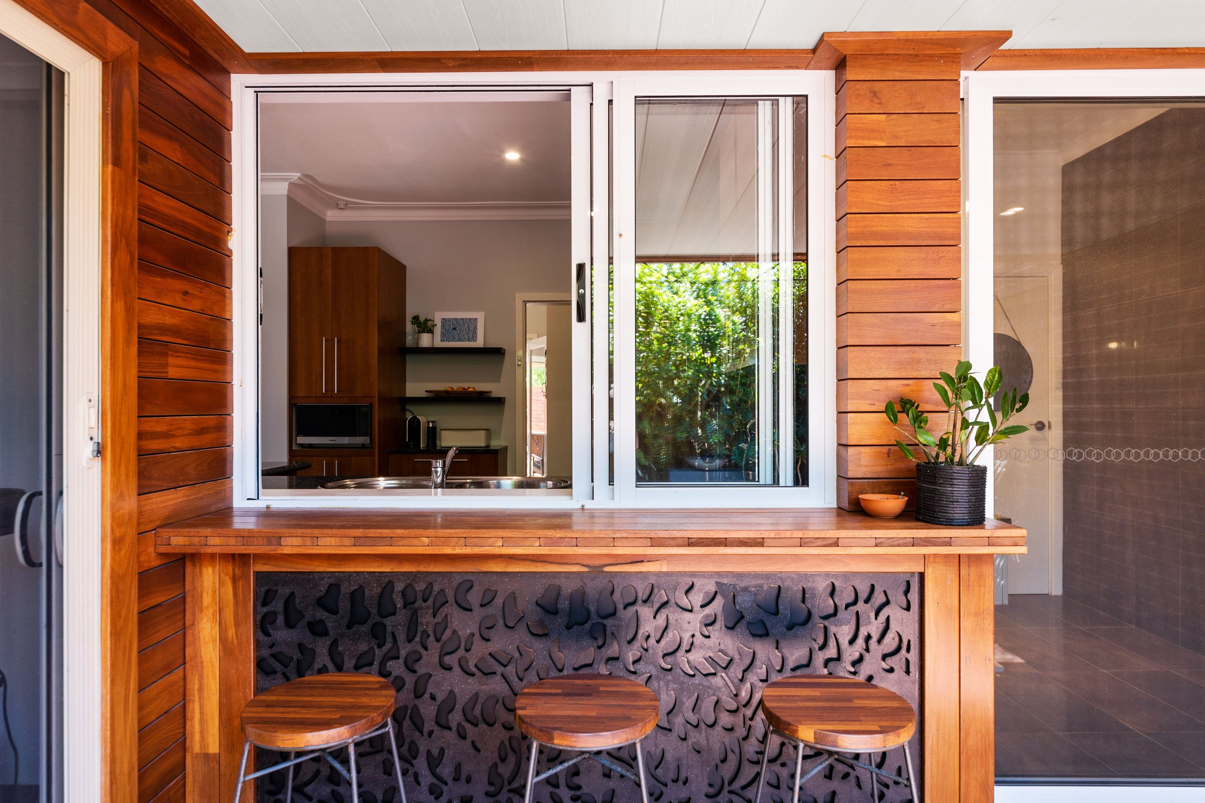 16 Davilak Crescent, Manning WA 6152, Manning - Thumbnail 8