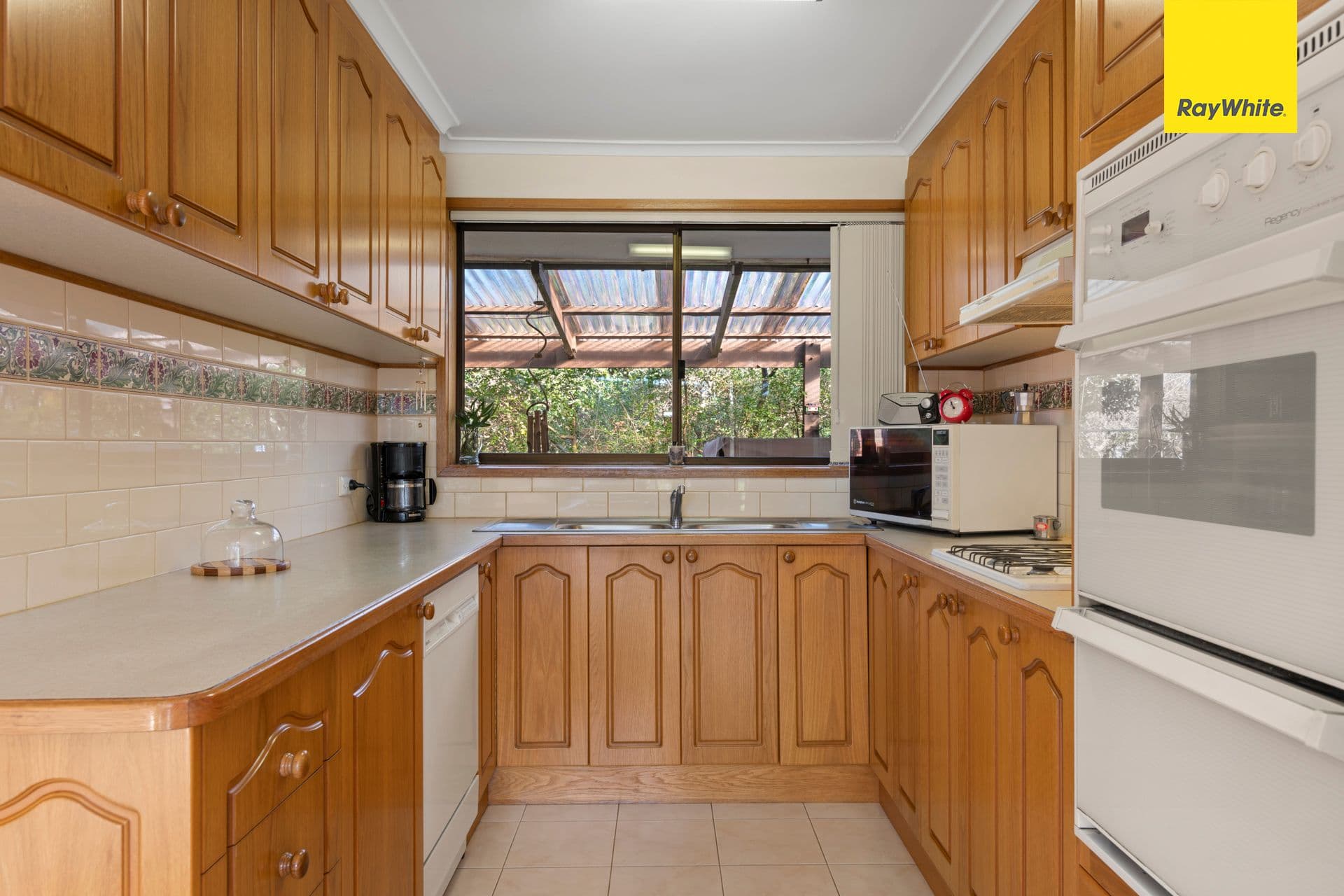 17 Linlithgow Way, Melton West VIC 3337, Melton West - Thumbnail 8