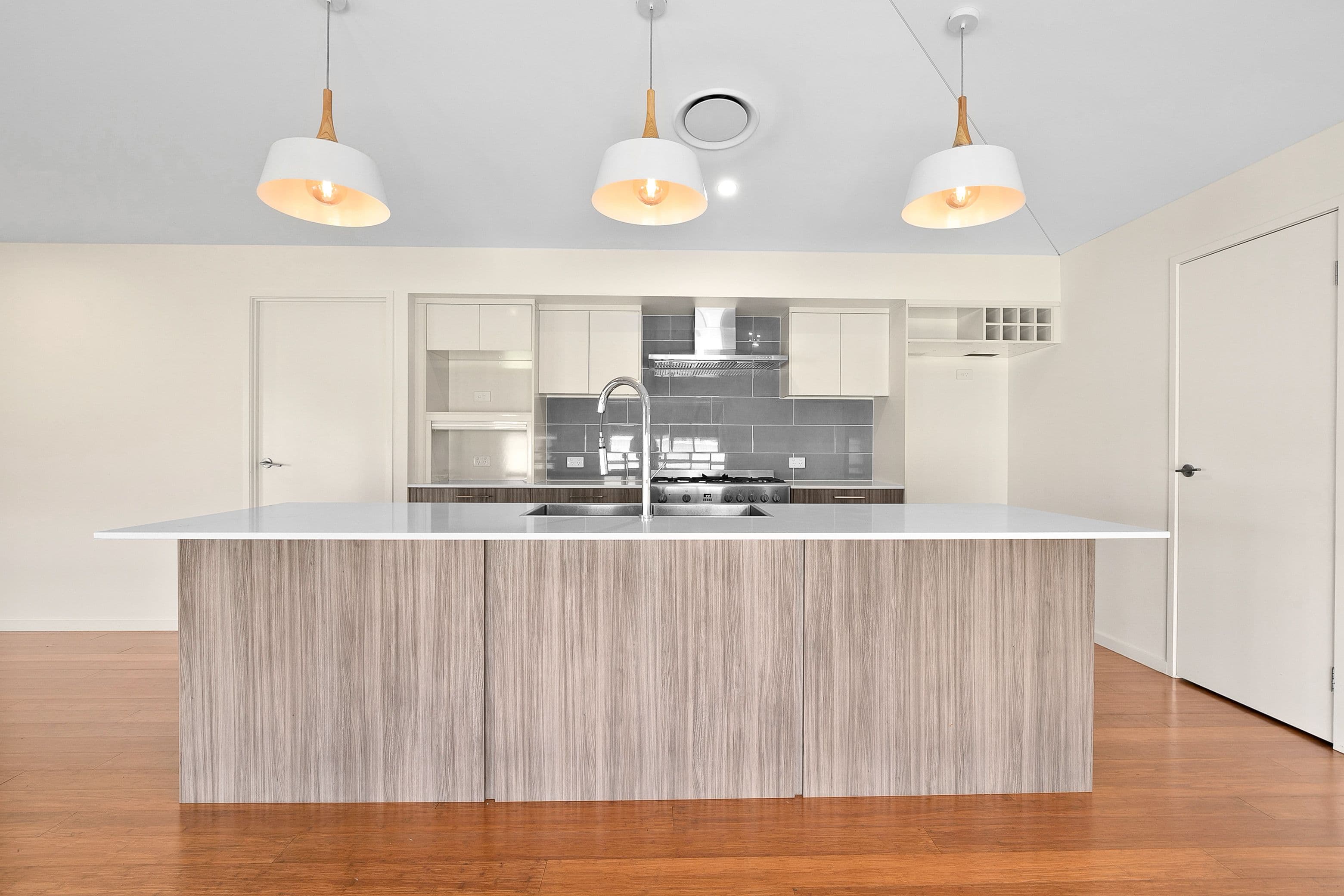 16 Flemington Road, Emerald QLD 4720, Emerald - Thumbnail 7