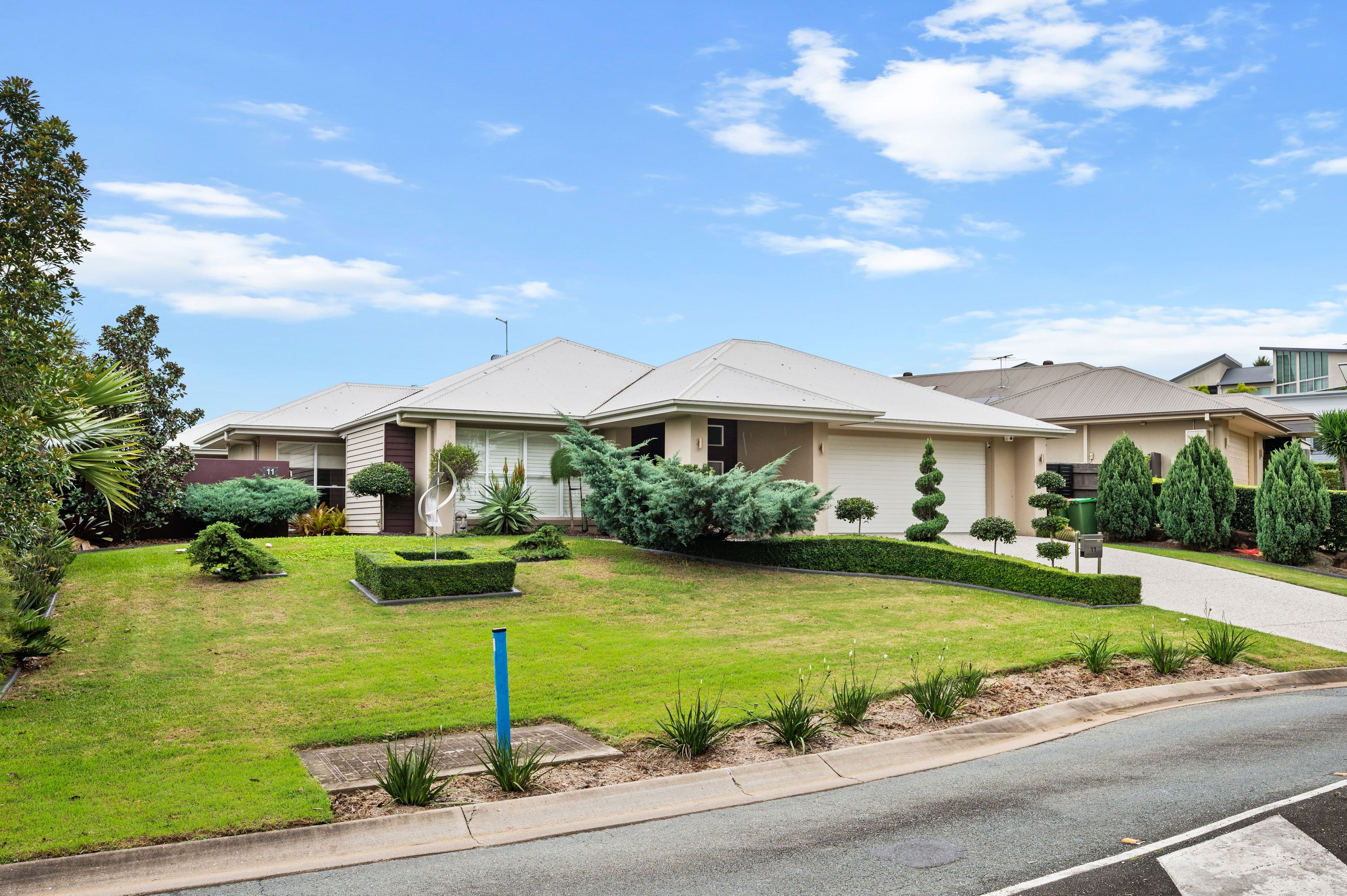 11 Pardalote Drive, Brookwater QLD 4300, Brookwater - Thumbnail 2