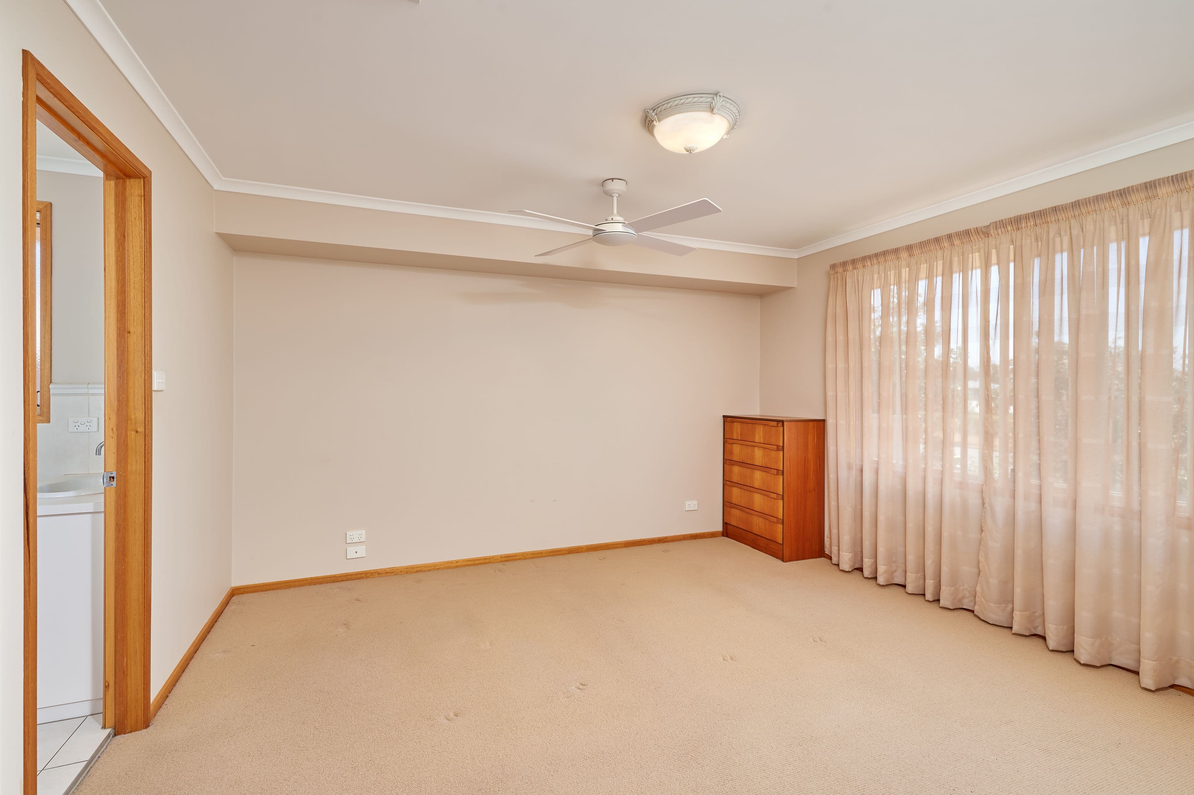 83 Kaloona Drive, Bourkelands - Thumbnail 5