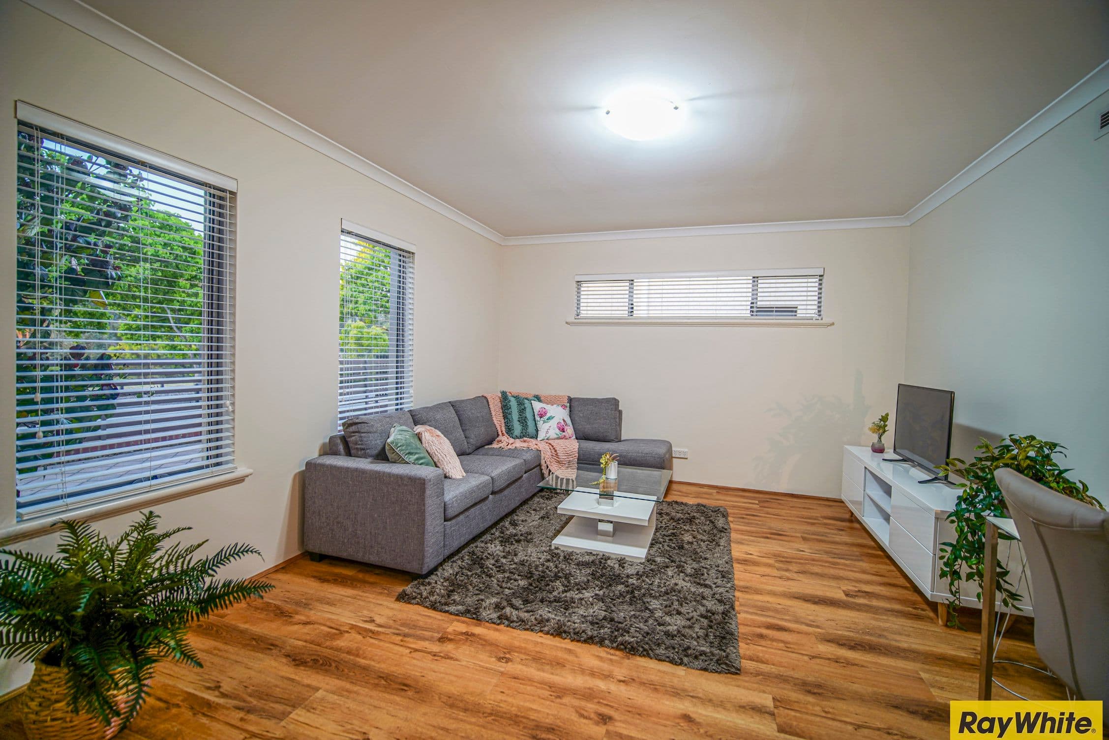 33 The Embankment, South Guildford WA 6055, South Guildford - Thumbnail 6