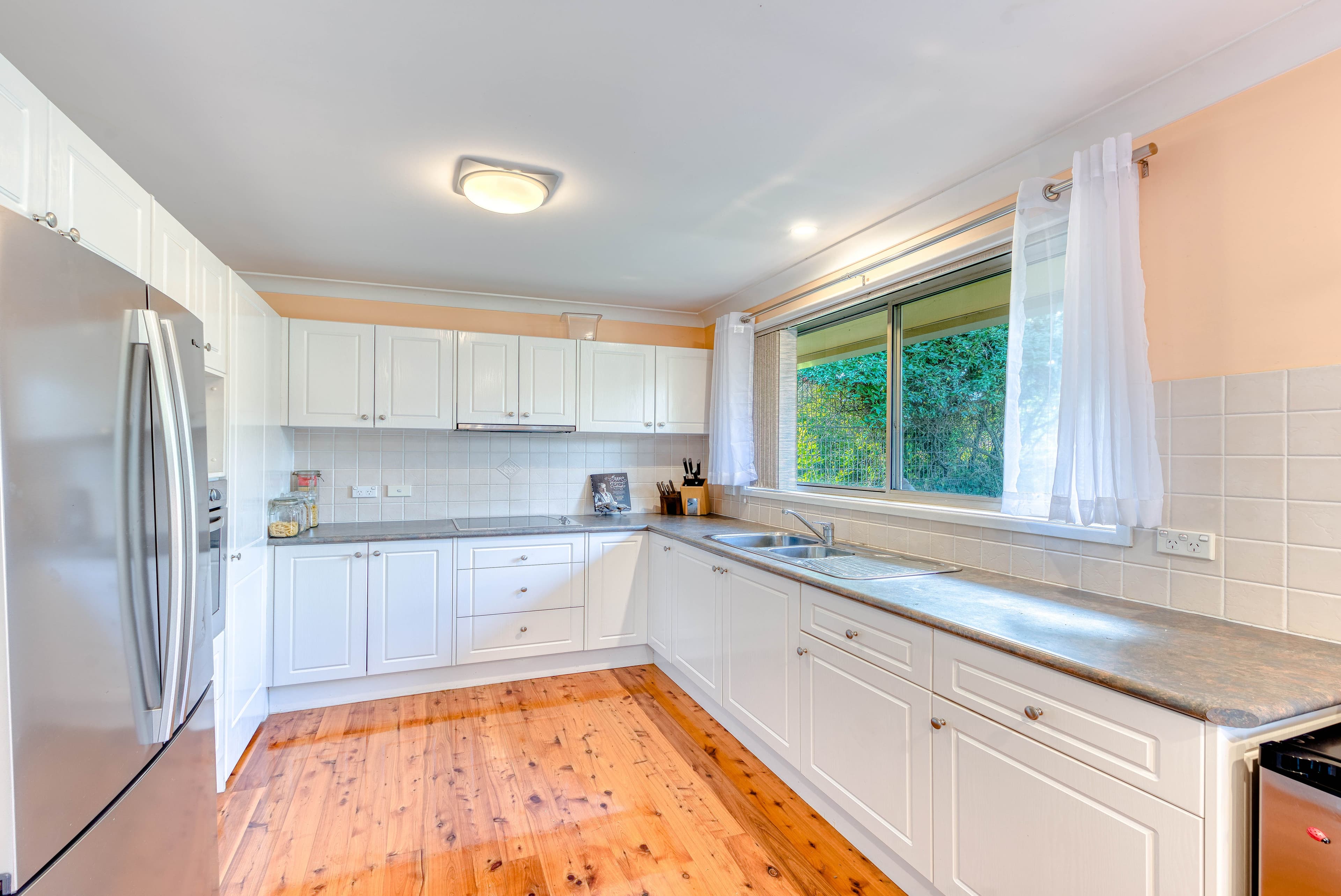 254 Menangle Street, Picton - Thumbnail 2