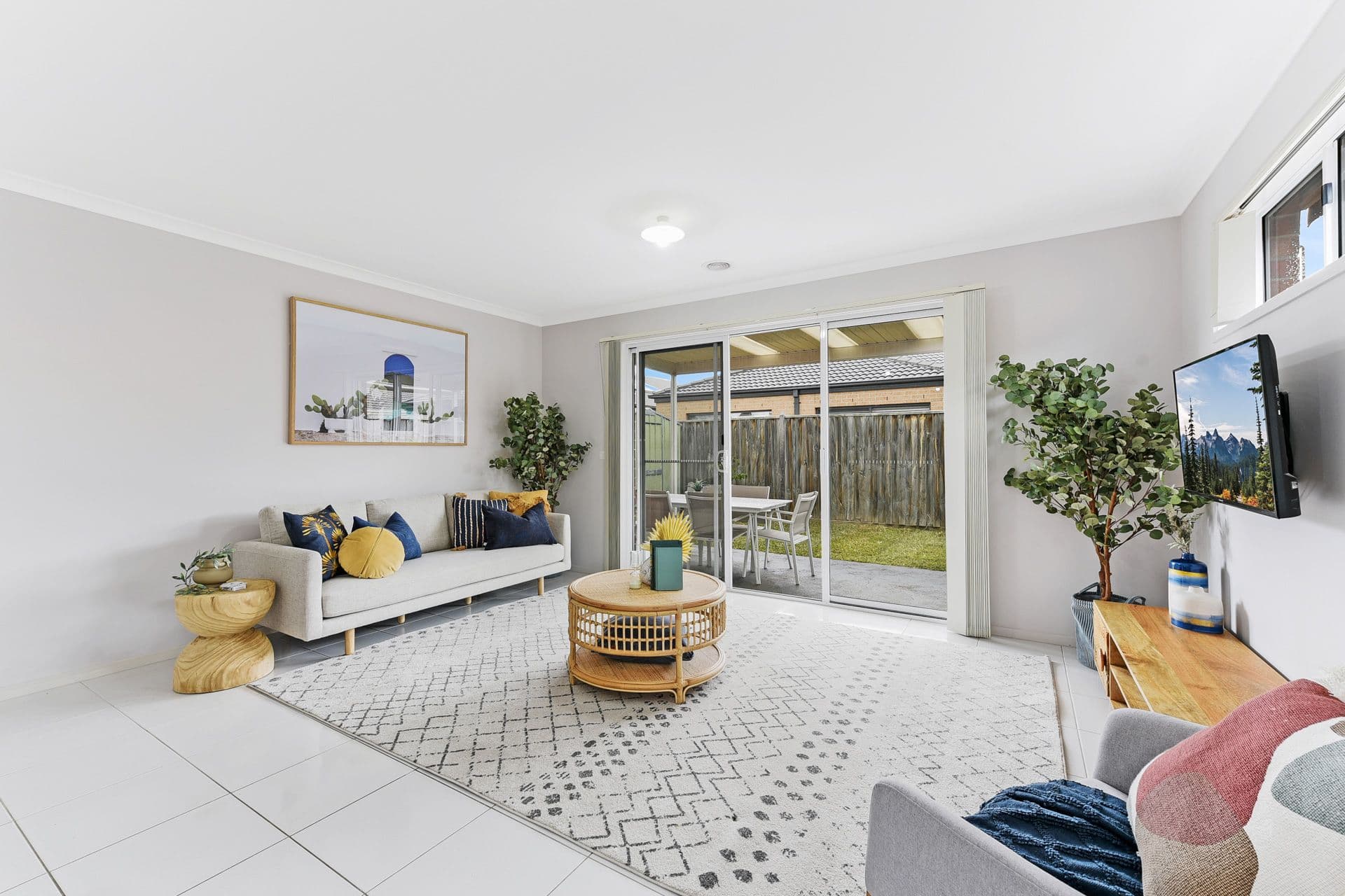 7 Lilydale Avenue, Clyde North VIC 3978, Clyde North - Thumbnail 2