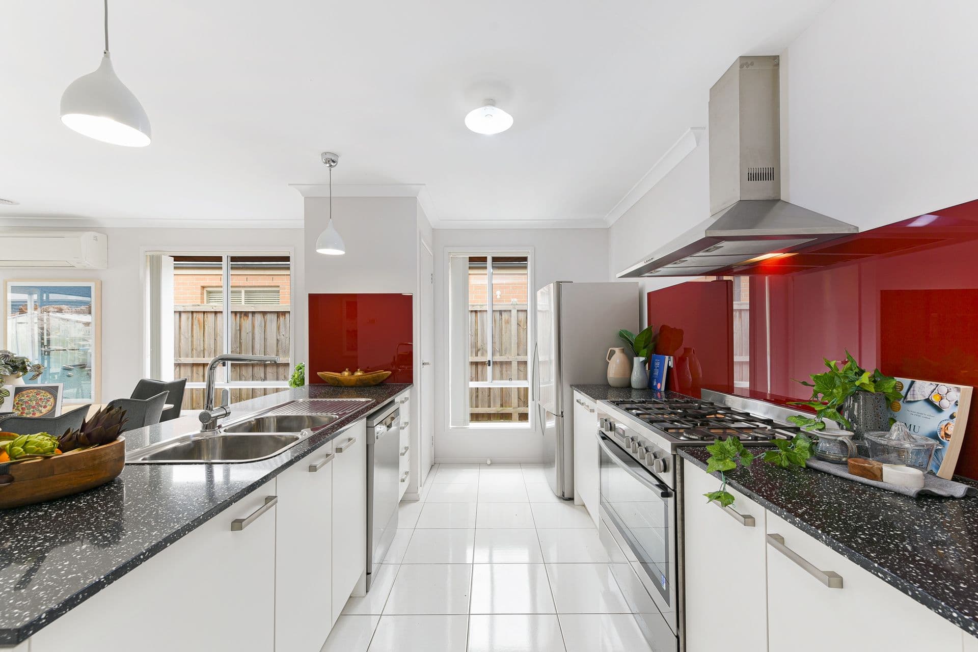 7 Lilydale Avenue, Clyde North VIC 3978, Clyde North - Thumbnail 7