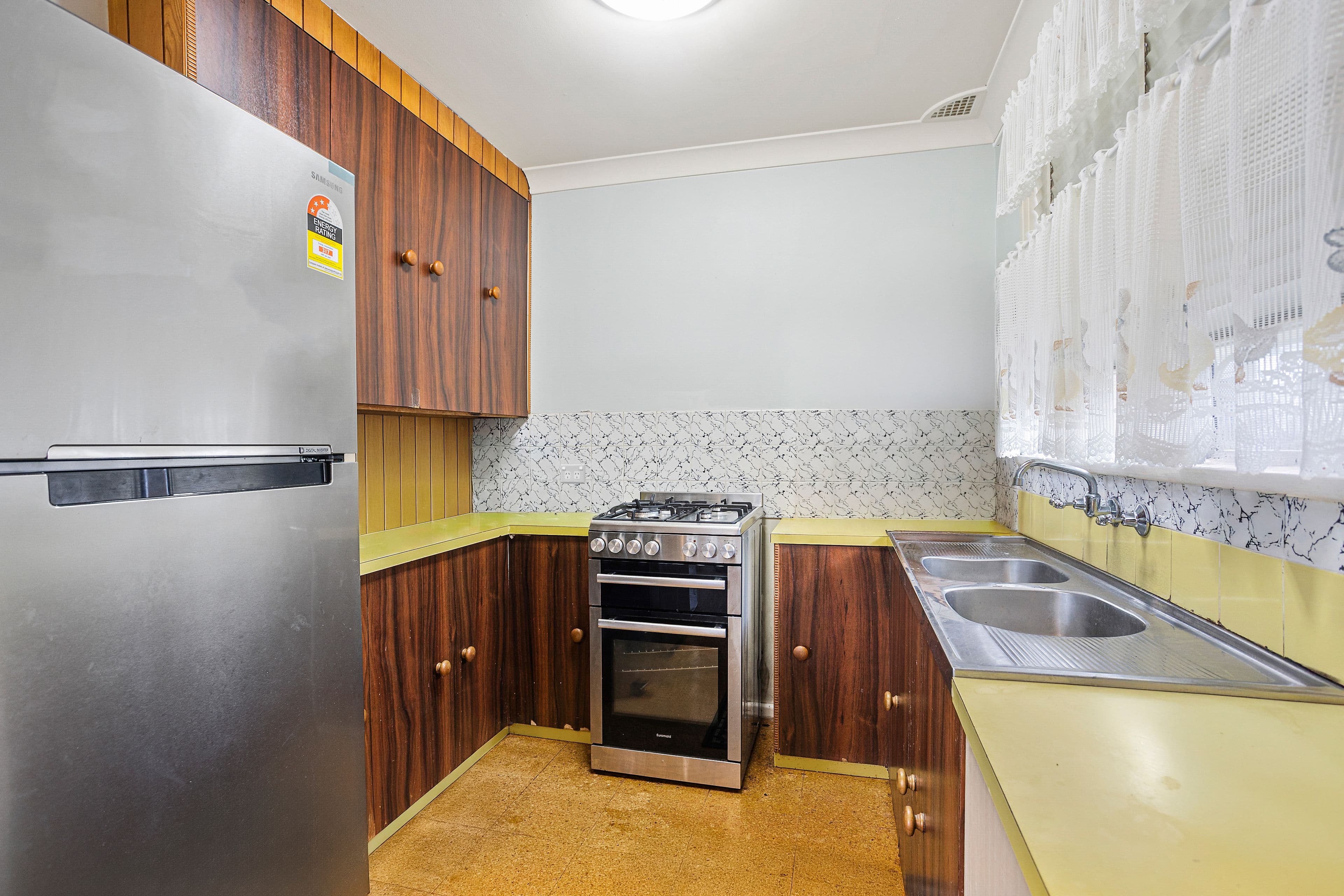 83 Devonshire Crescent, Oak Flats NSW 2529, Oak Flats - Thumbnail 2