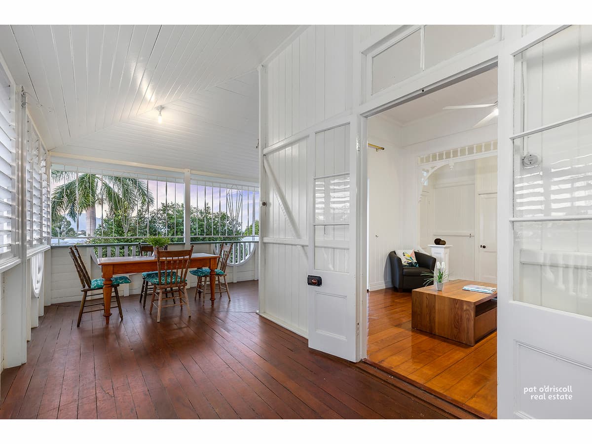 51 Glencoe Street, THE RANGE QLD, The Range - Thumbnail 2