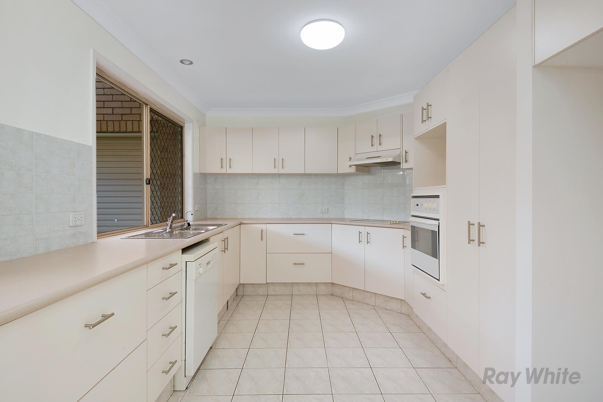 12 Daffodil Place, Runcorn QLD 4113, Runcorn - Thumbnail 2