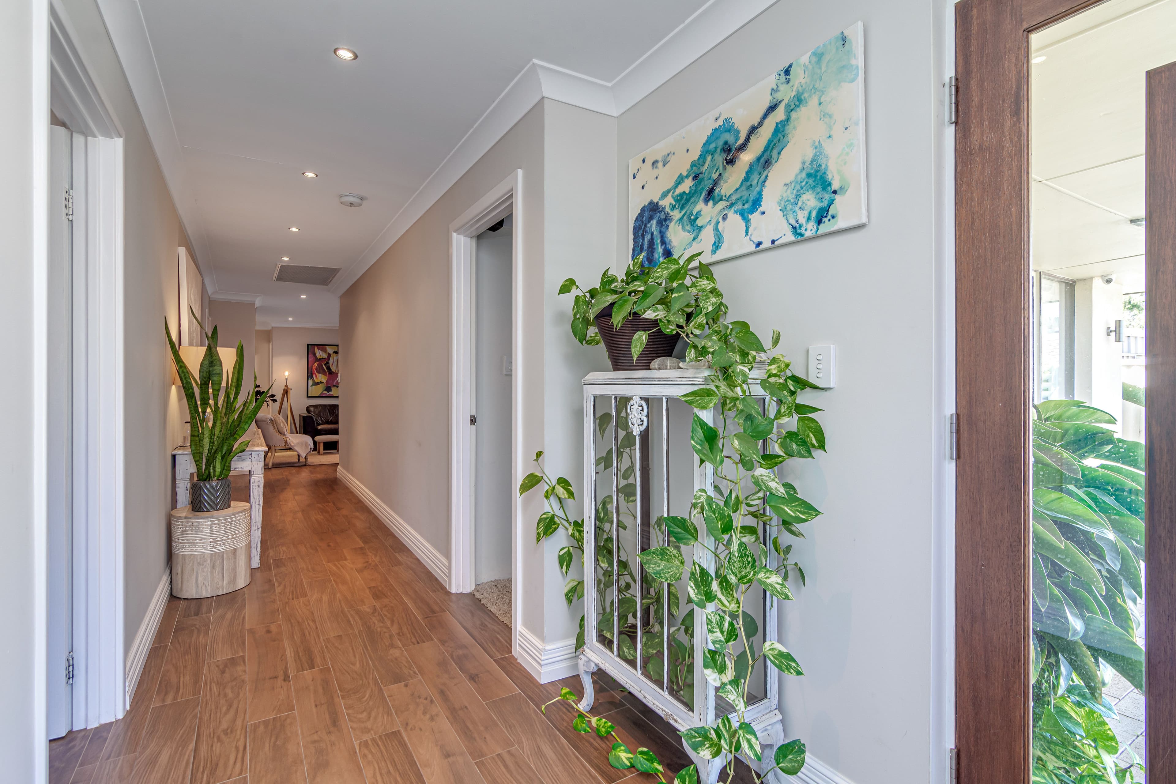 6 Seaview Place, Quinns Rocks WA 6030, Quinns Rocks - Thumbnail 2