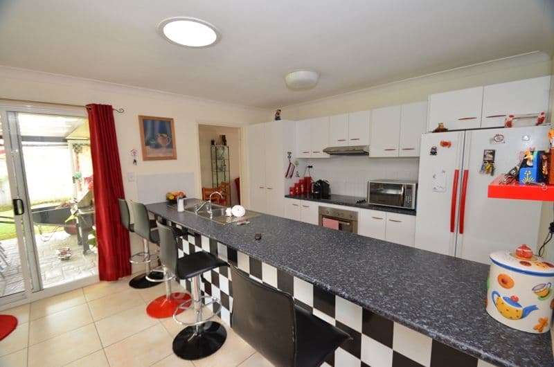 16 Lucille Ball Place, PARKWOOD QLD 4214, Parkwood - Thumbnail 2
