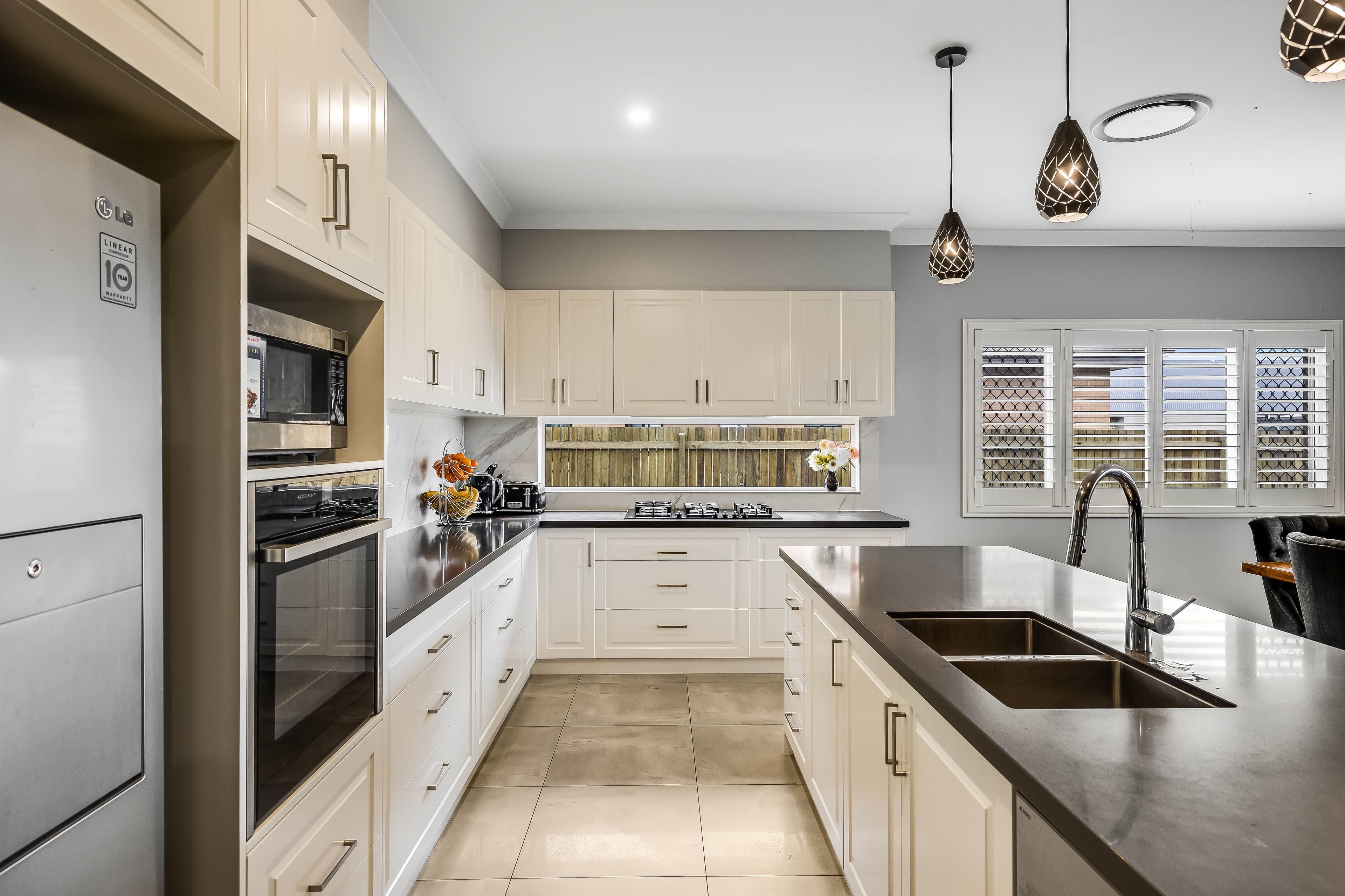 4 Lourdes Street, Middle Ridge QLD 4350, Middle Ridge - Thumbnail 2