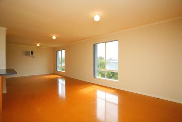 19  Shipway Street, GOOLWA BEACH SA 5214, Goolwa Beach - Thumbnail 3