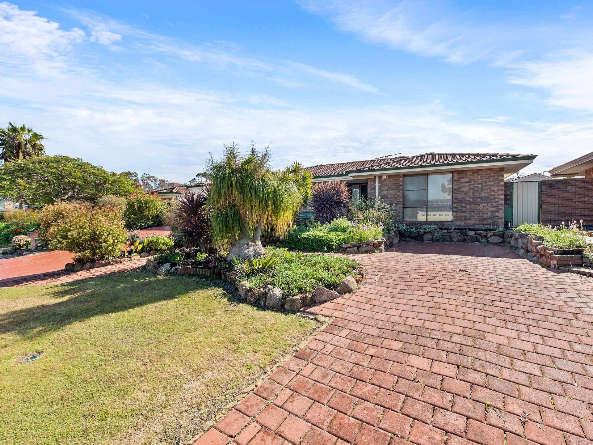 9 Benbullen Boulevard, Kingsley WA 6026, Kingsley - Thumbnail 2