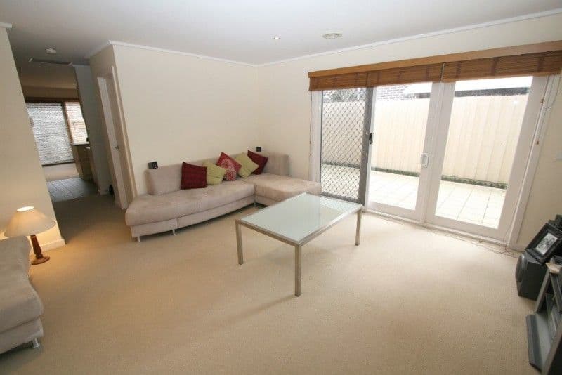 521 Greensborough Road, GREENSBOROUGH VIC 3088, Greensborough - Thumbnail 3