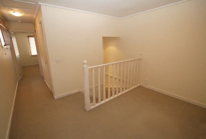 521 Greensborough Road, GREENSBOROUGH VIC 3088, Greensborough - Thumbnail 5