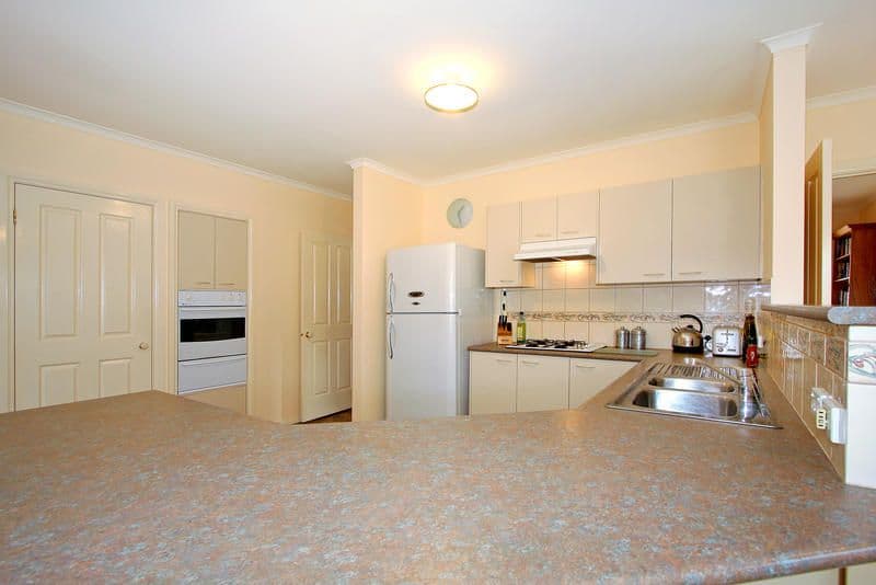 15   Aimee Court, MORNINGTON VIC 3931, Mornington - Thumbnail 6