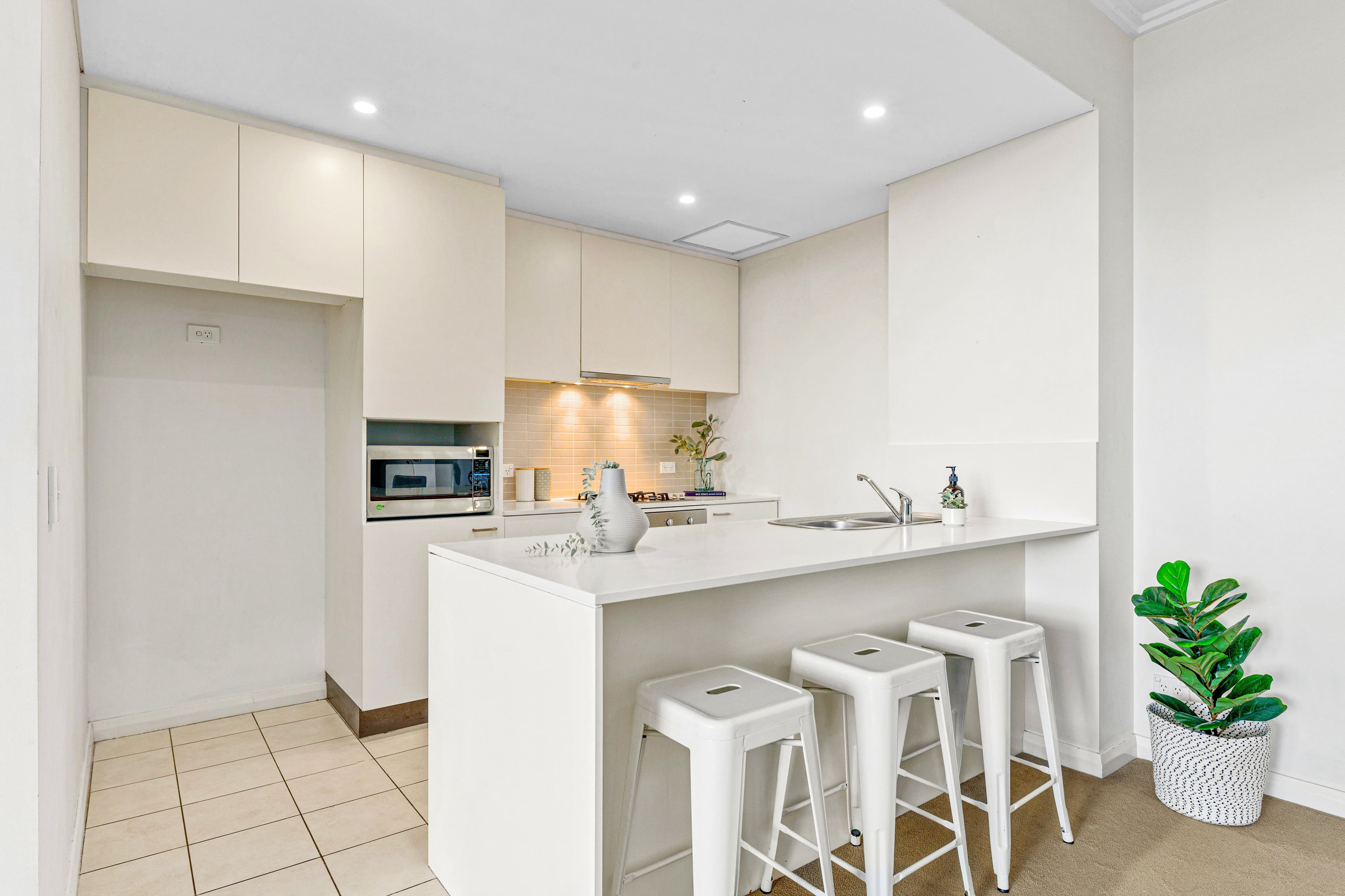 33 Hill Road, Wentworth Point NSW 2127, Wentworth Point - Thumbnail 2