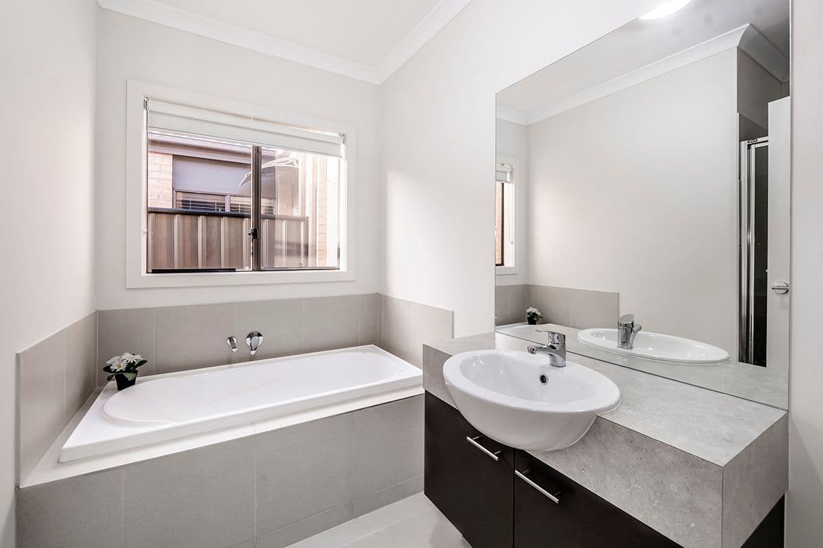14 Pleven Rise, Clyde North VIC 3978, Clyde North - Thumbnail 5